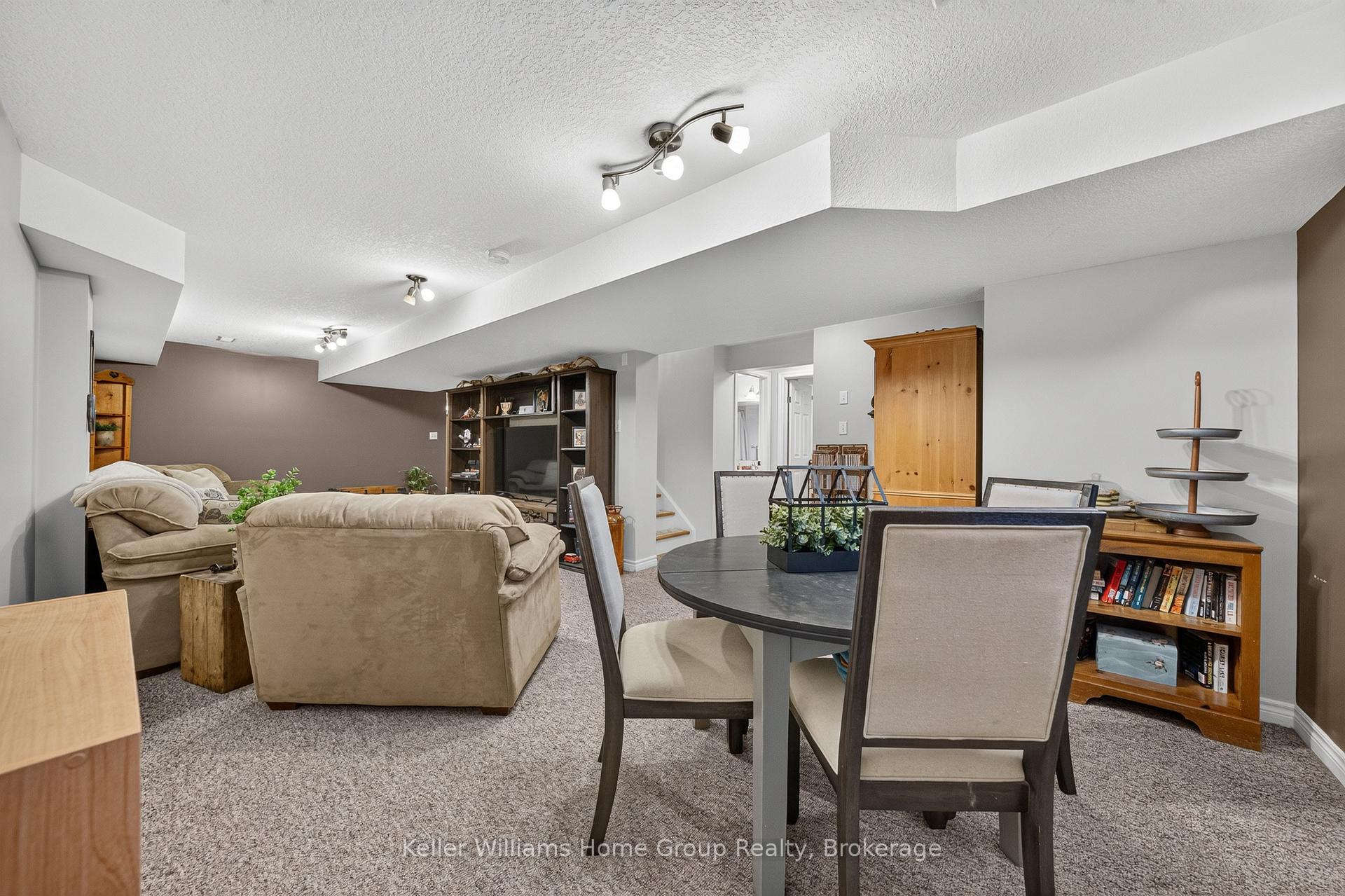 Photo 38 of 111 Halls Drive, Centre Wellington, Elora/Salem — HOMEH