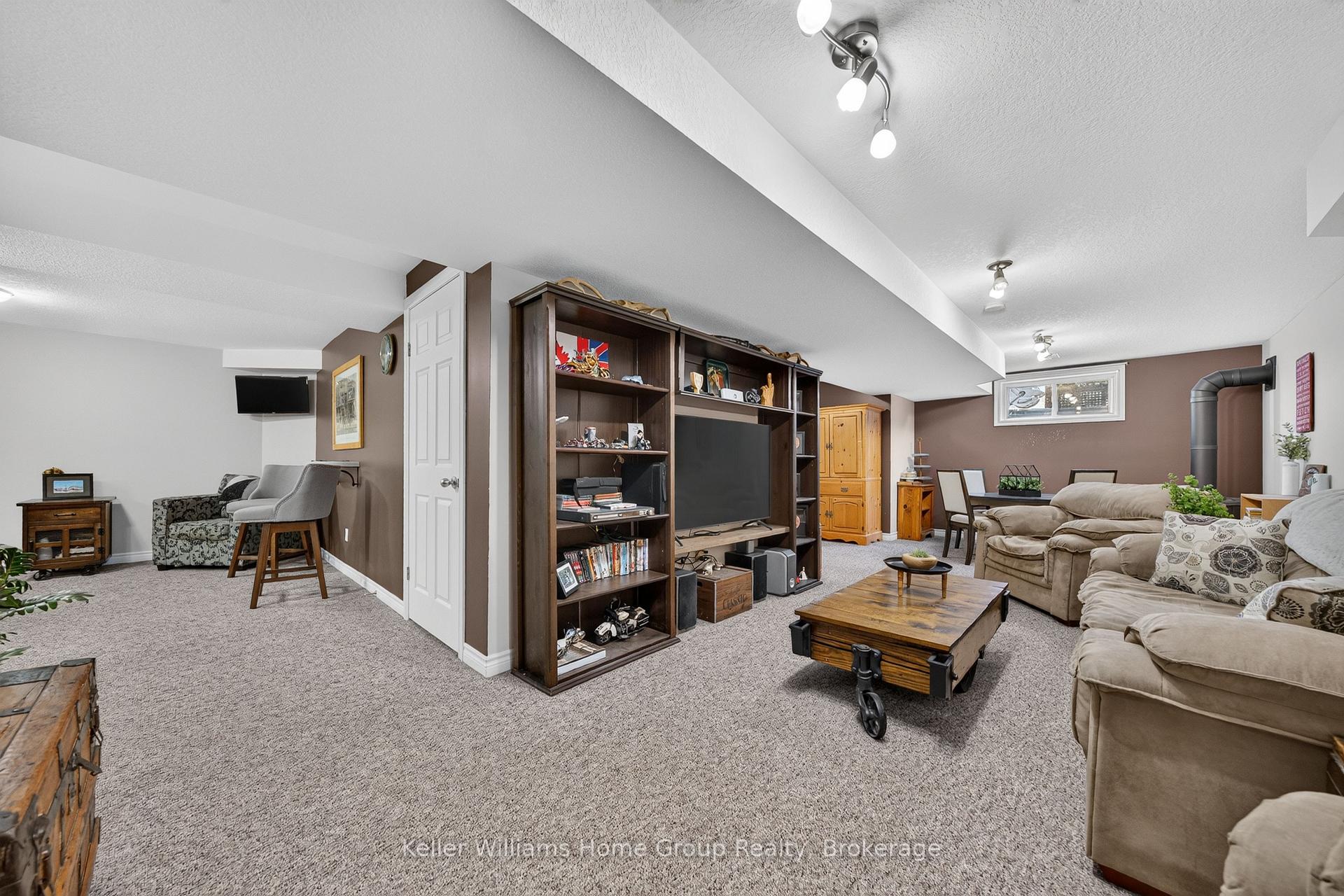 Photo 40 of 111 Halls Drive, Centre Wellington, Elora/Salem — HOMEH
