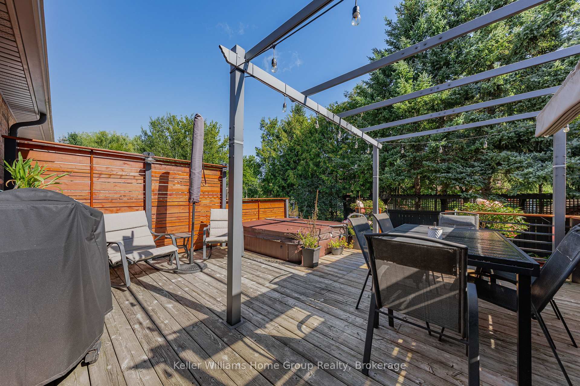 Photo 46 of 111 Halls Drive, Centre Wellington, Elora/Salem — HOMEH