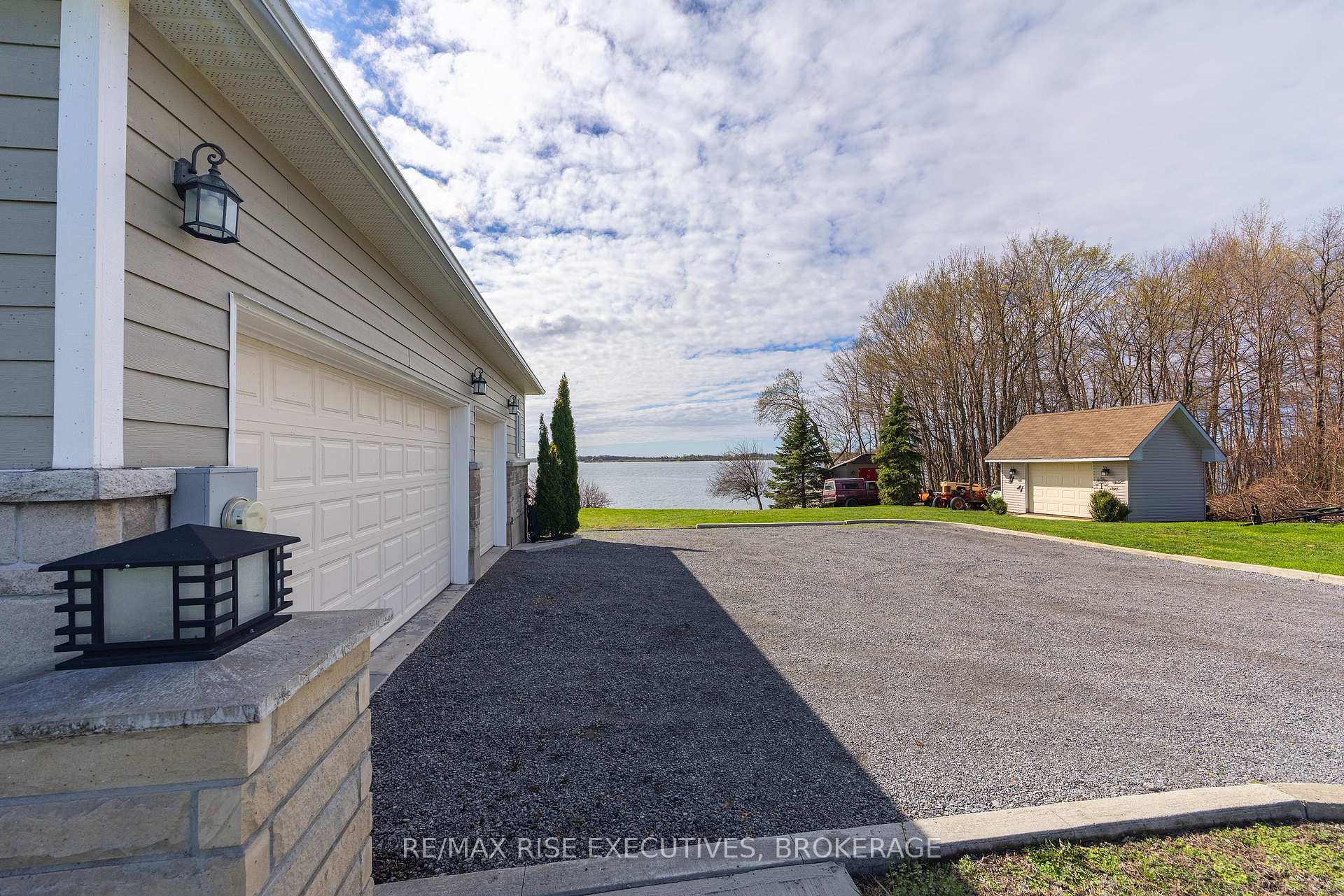 Photo 35 of 255 Good Friend Drive, Frontenac Islands, Howe Island — HOMEH