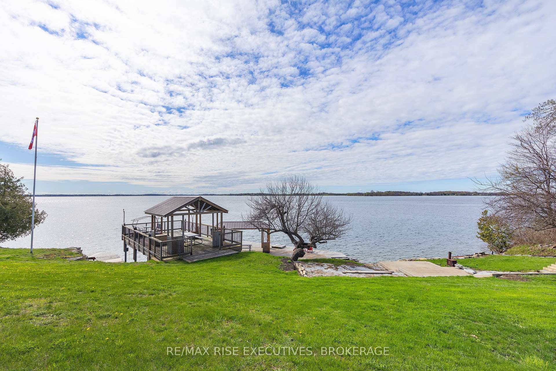Photo 38 of 255 Good Friend Drive, Frontenac Islands, Howe Island — HOMEH