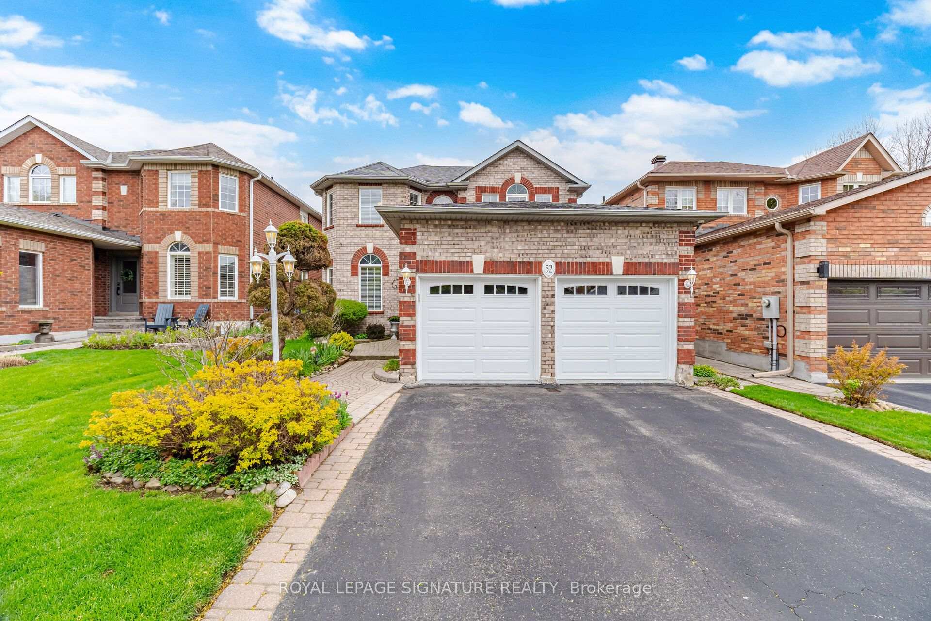Photo 2 of 52 Durham Street, Halton Hills, Georgetown — HOMEH