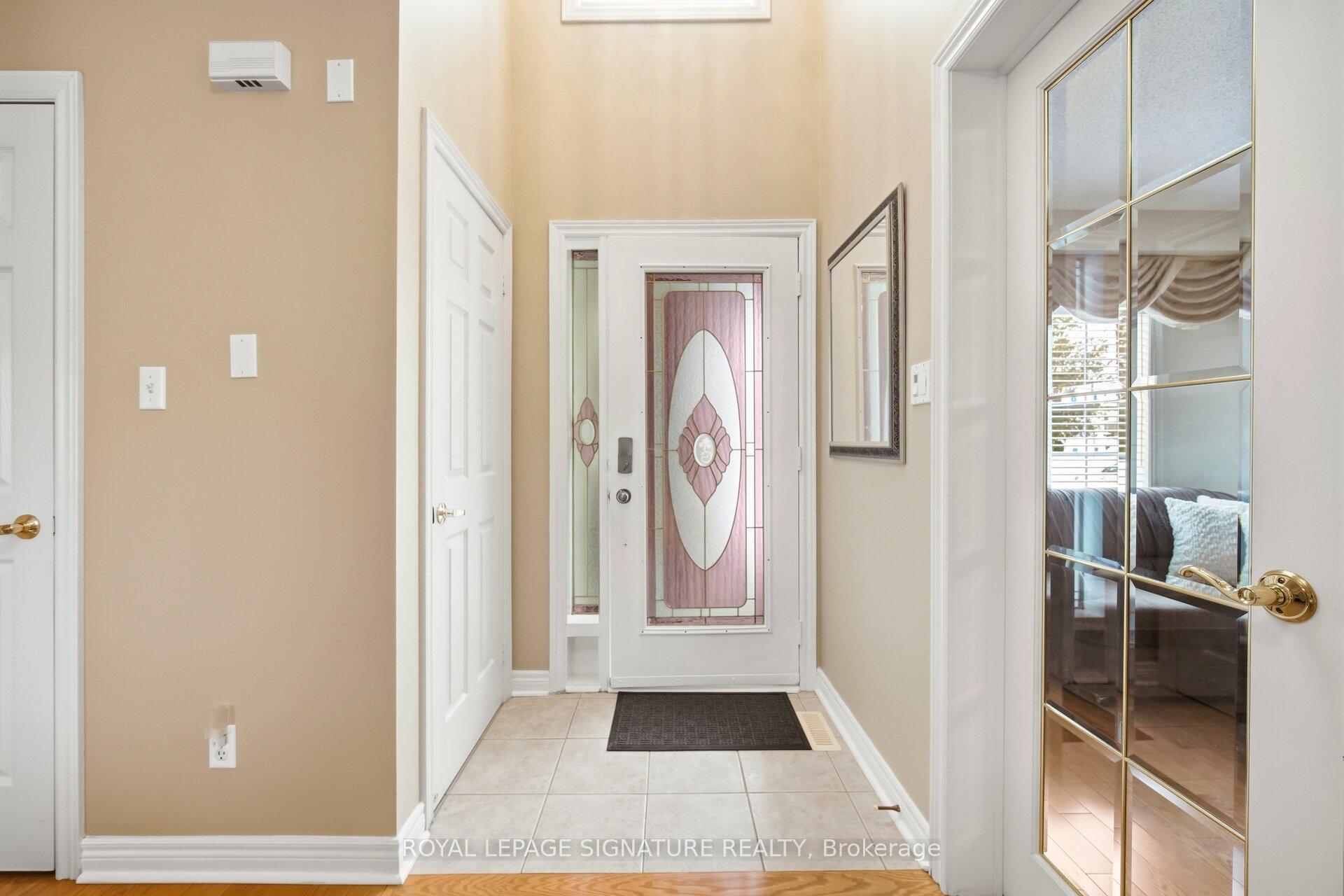 Photo 5 of 52 Durham Street, Halton Hills, Georgetown — HOMEH
