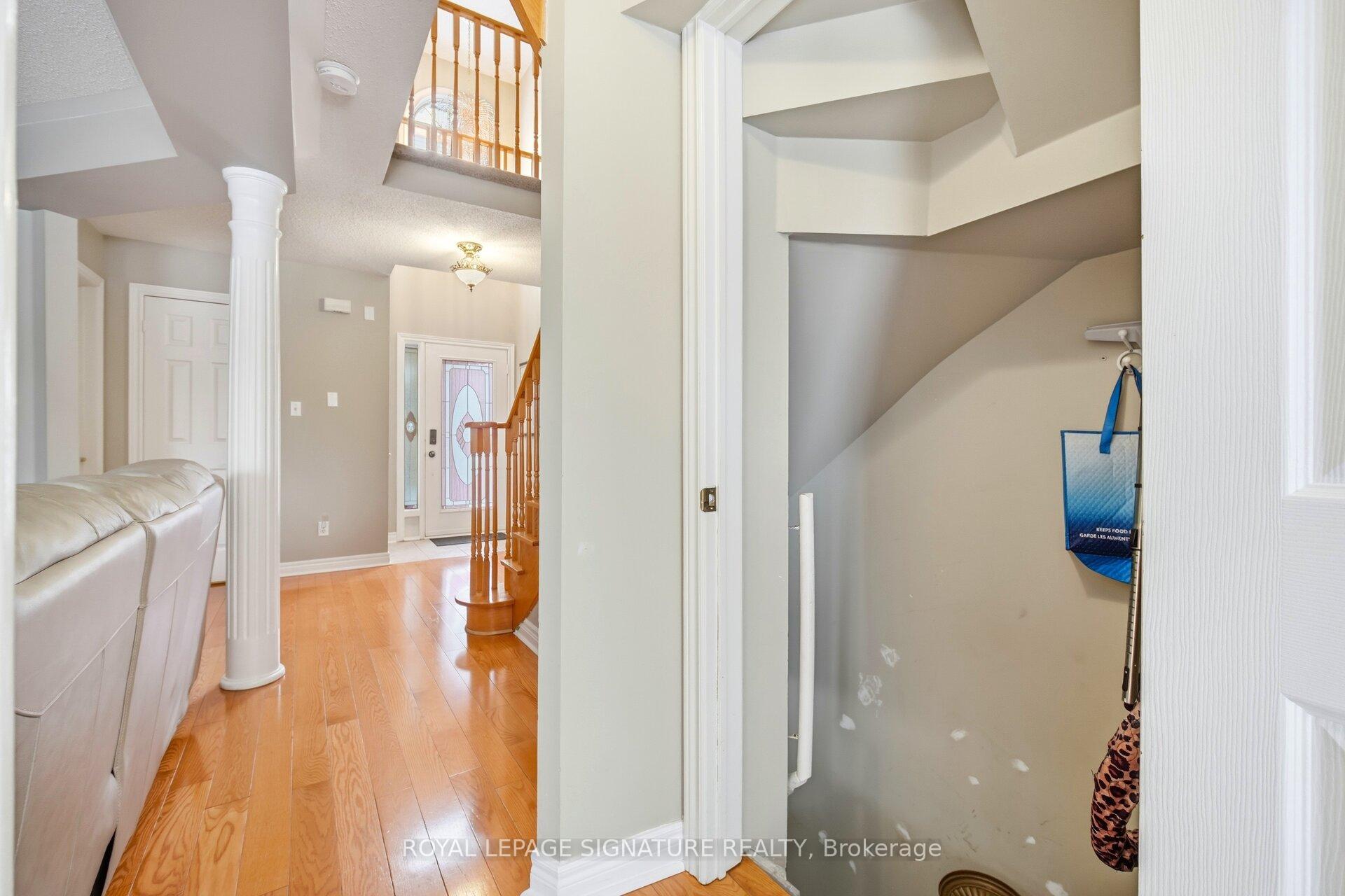 Photo 6 of 52 Durham Street, Halton Hills, Georgetown — HOMEH