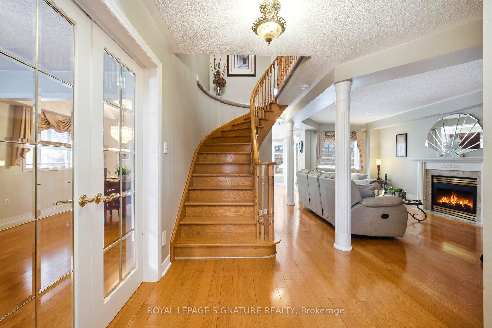 Photo 8 of 52 Durham Street, Halton Hills, Georgetown — HOMEH