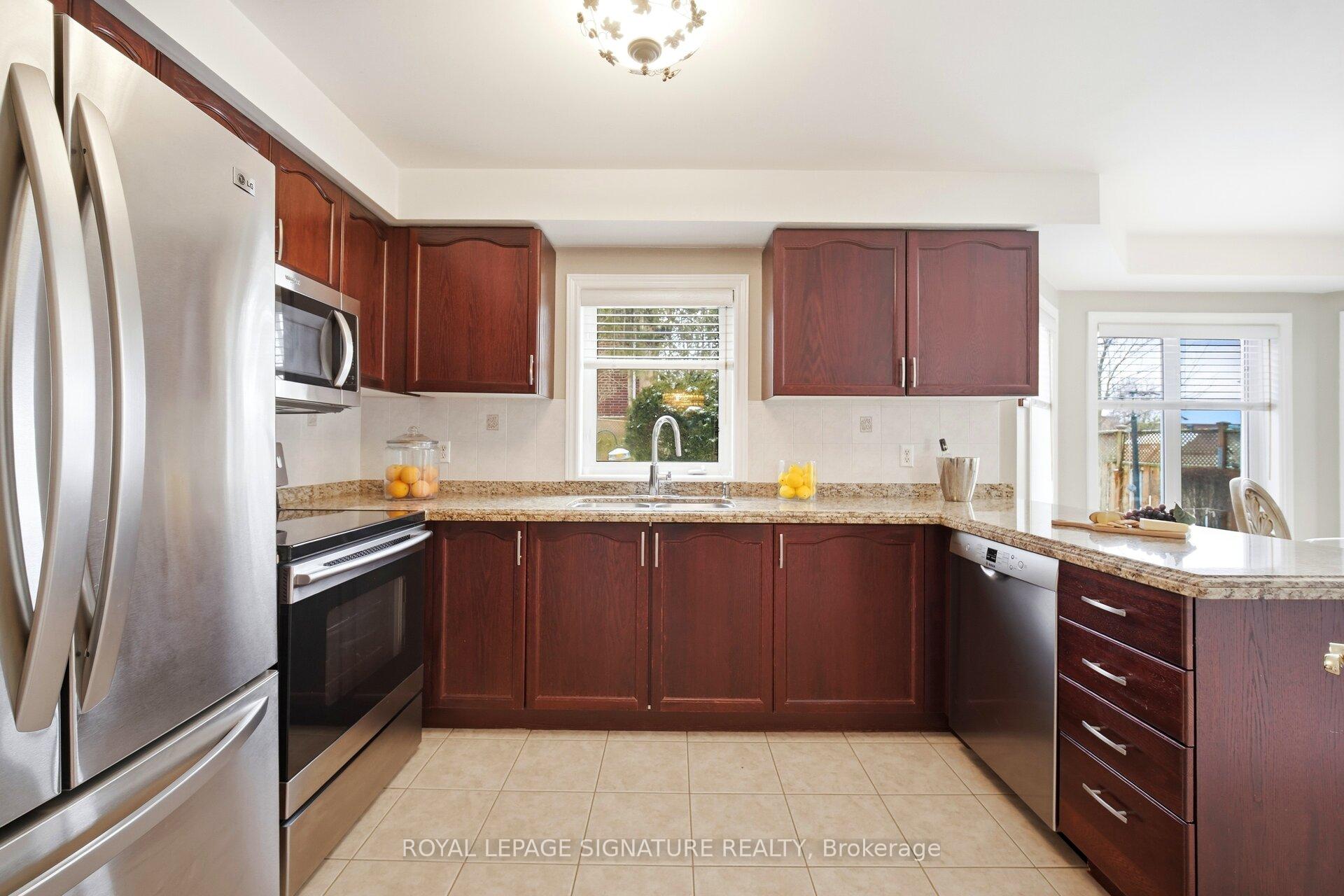 Photo 15 of 52 Durham Street, Halton Hills, Georgetown — HOMEH
