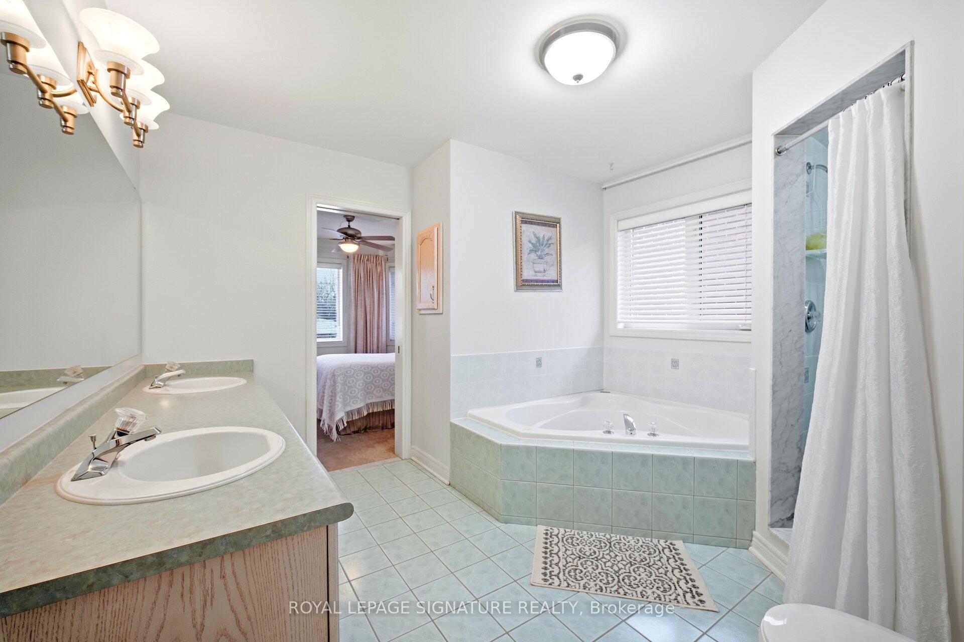 Photo 33 of 52 Durham Street, Halton Hills, Georgetown — HOMEH