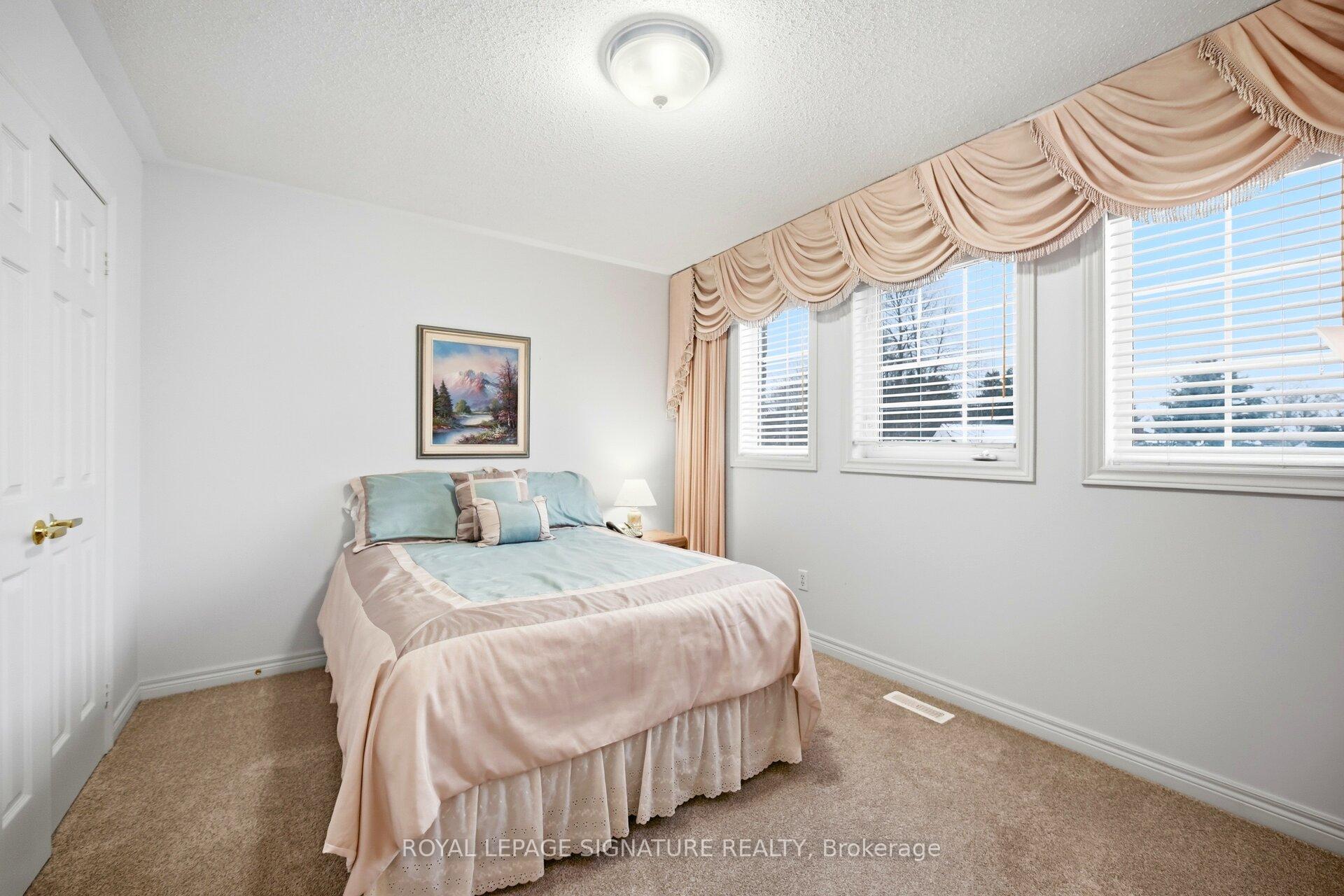 Photo 38 of 52 Durham Street, Halton Hills, Georgetown — HOMEH