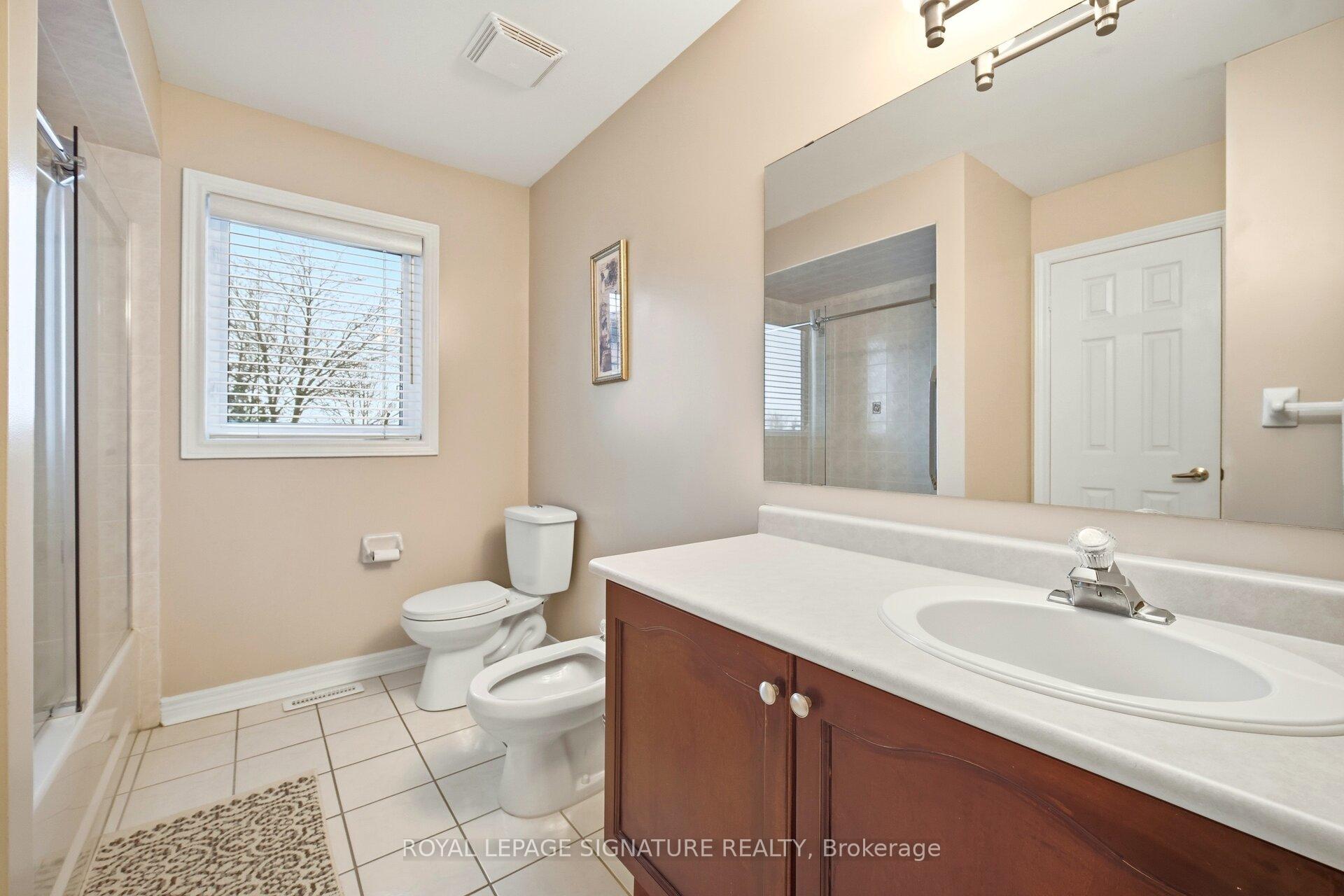 Photo 40 of 52 Durham Street, Halton Hills, Georgetown — HOMEH