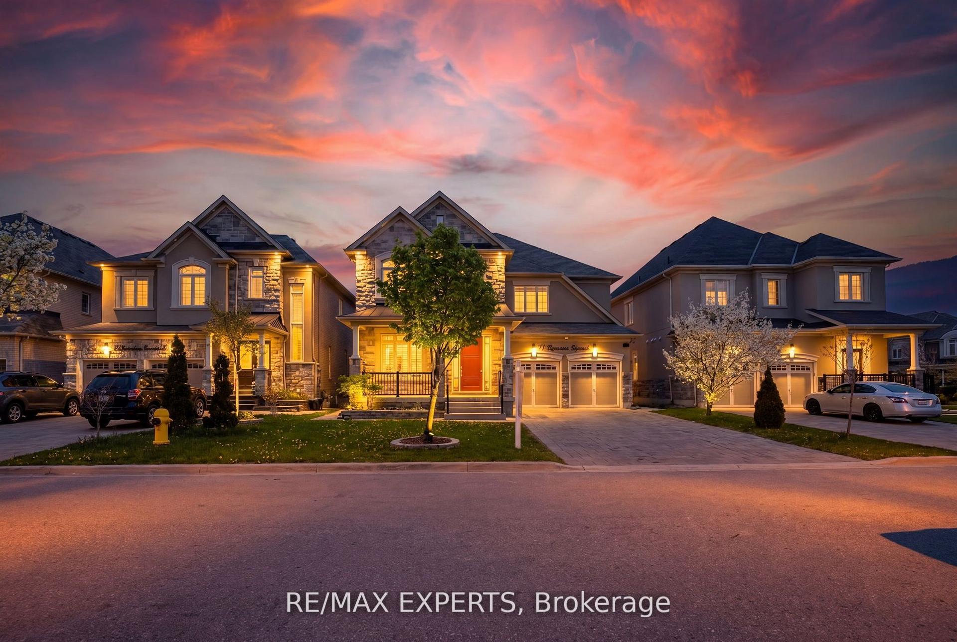 Photo 3 of 74 Dunrobin Crescent, Vaughan, Kleinburg — HOMEH