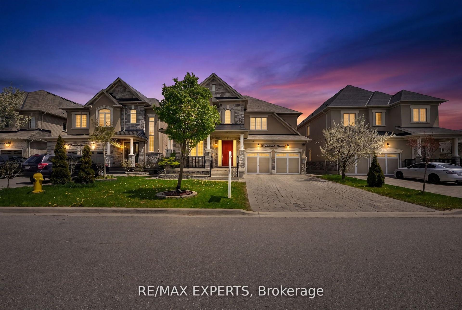 Photo 4 of 74 Dunrobin Crescent, Vaughan, Kleinburg — HOMEH