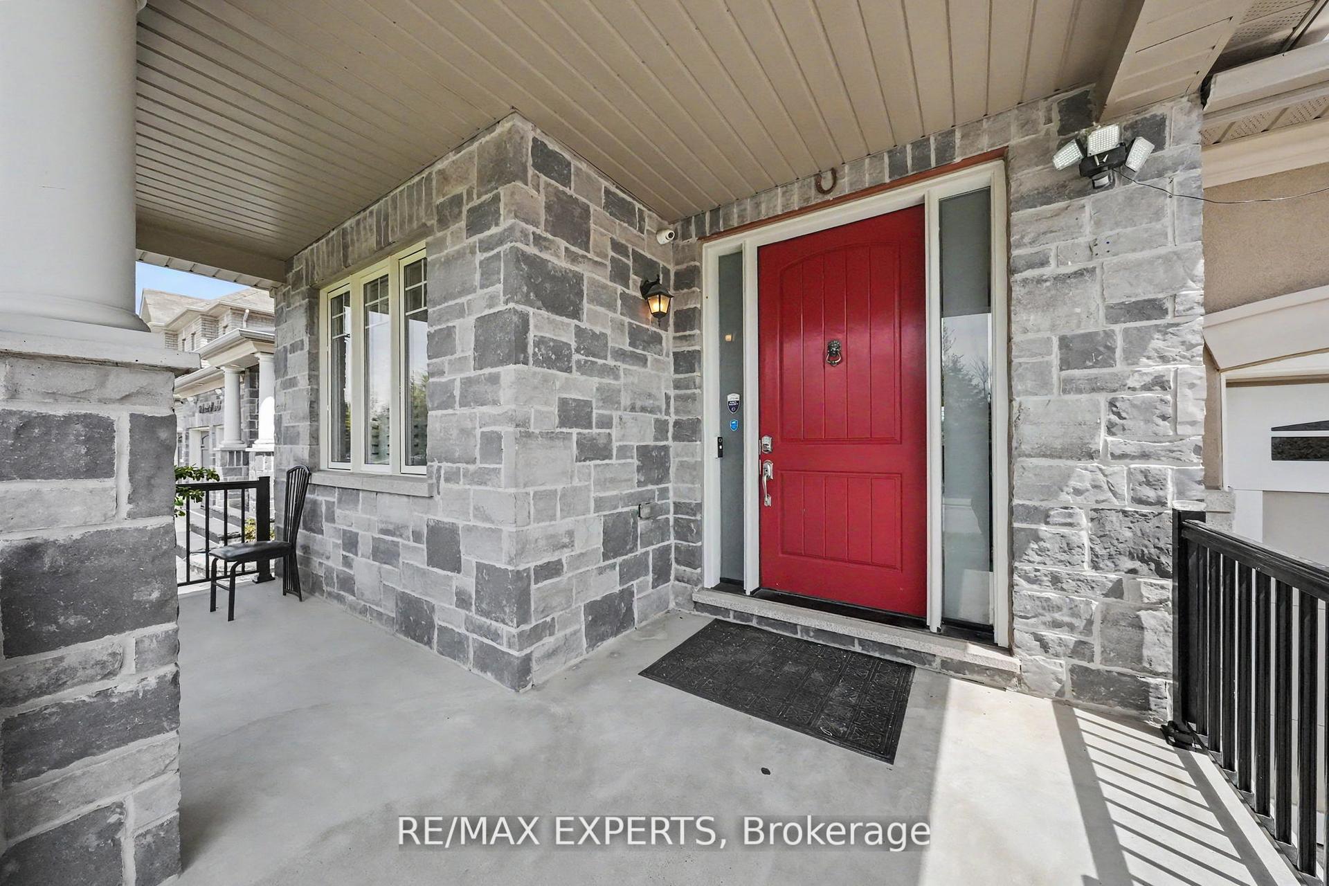 Photo 9 of 74 Dunrobin Crescent, Vaughan, Kleinburg — HOMEH