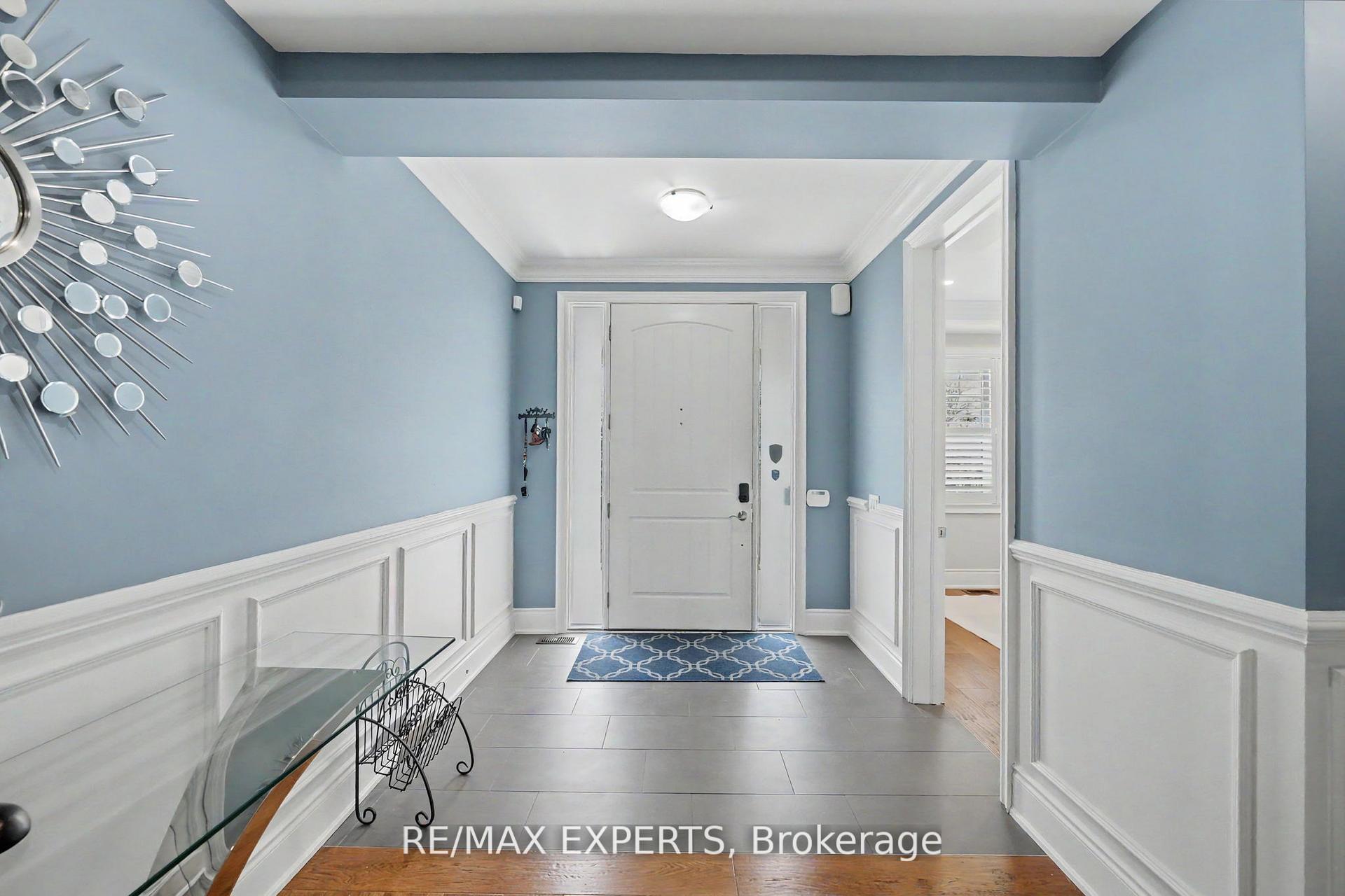 Photo 11 of 74 Dunrobin Crescent, Vaughan, Kleinburg — HOMEH