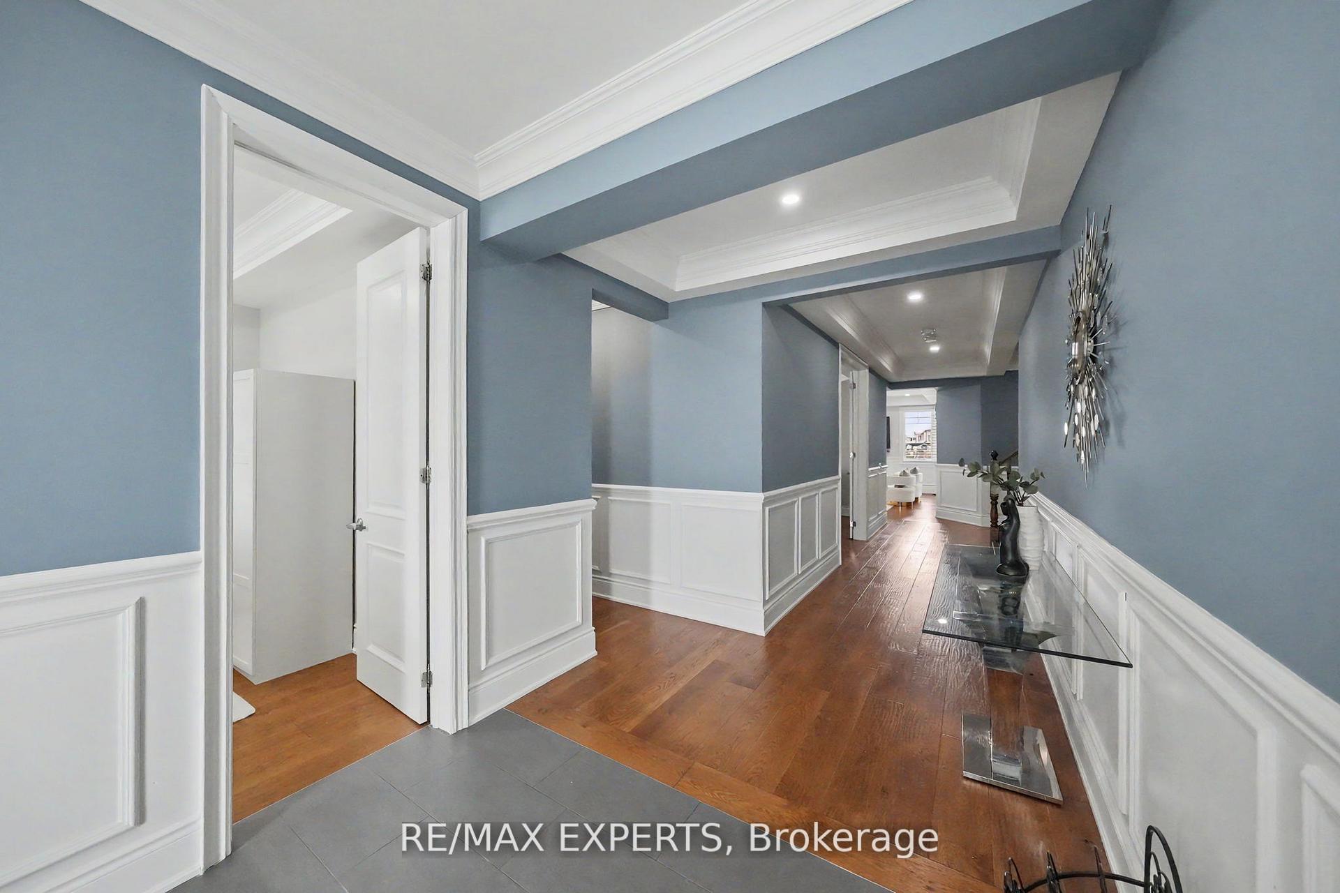 Photo 13 of 74 Dunrobin Crescent, Vaughan, Kleinburg — HOMEH