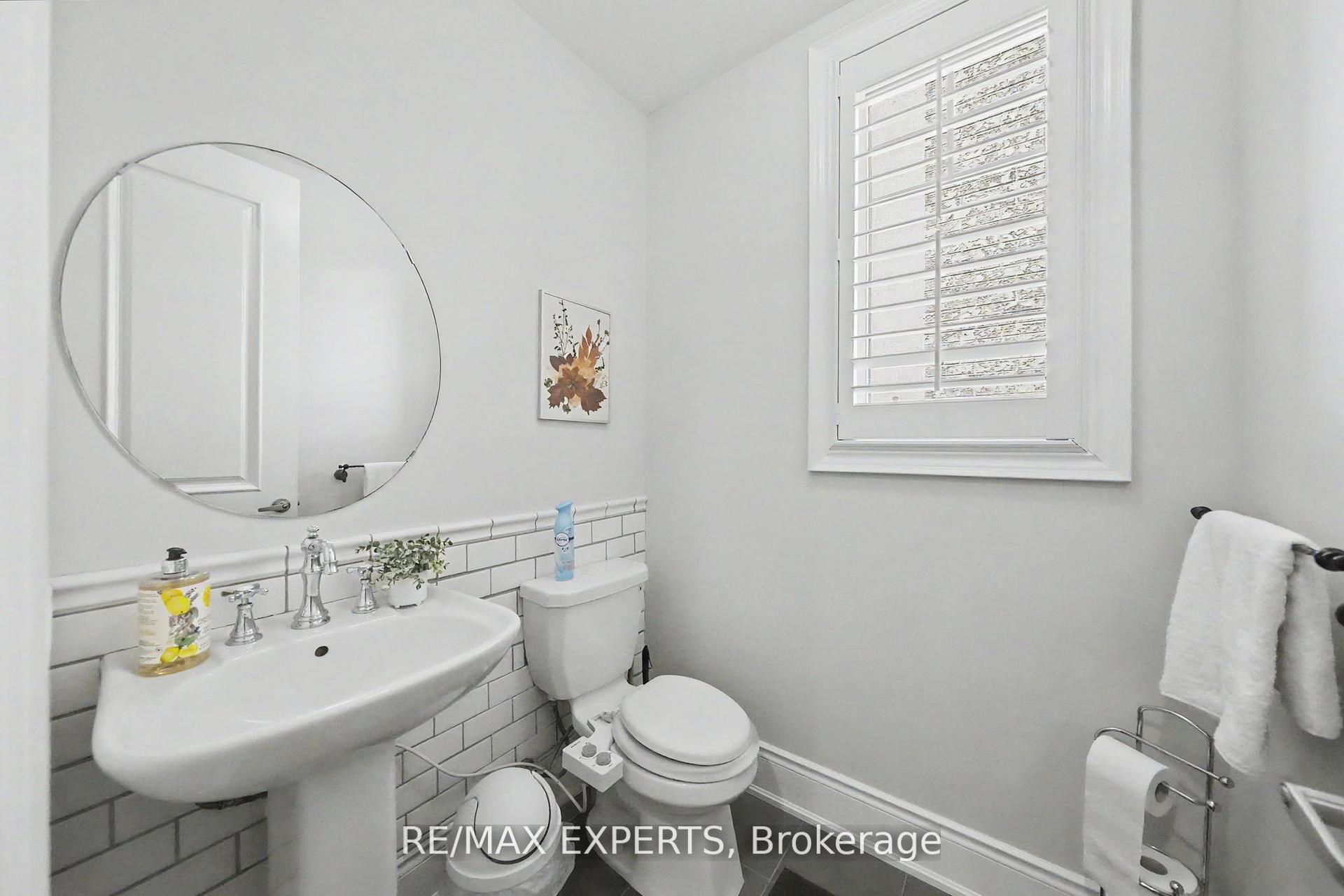 Photo 14 of 74 Dunrobin Crescent, Vaughan, Kleinburg — HOMEH