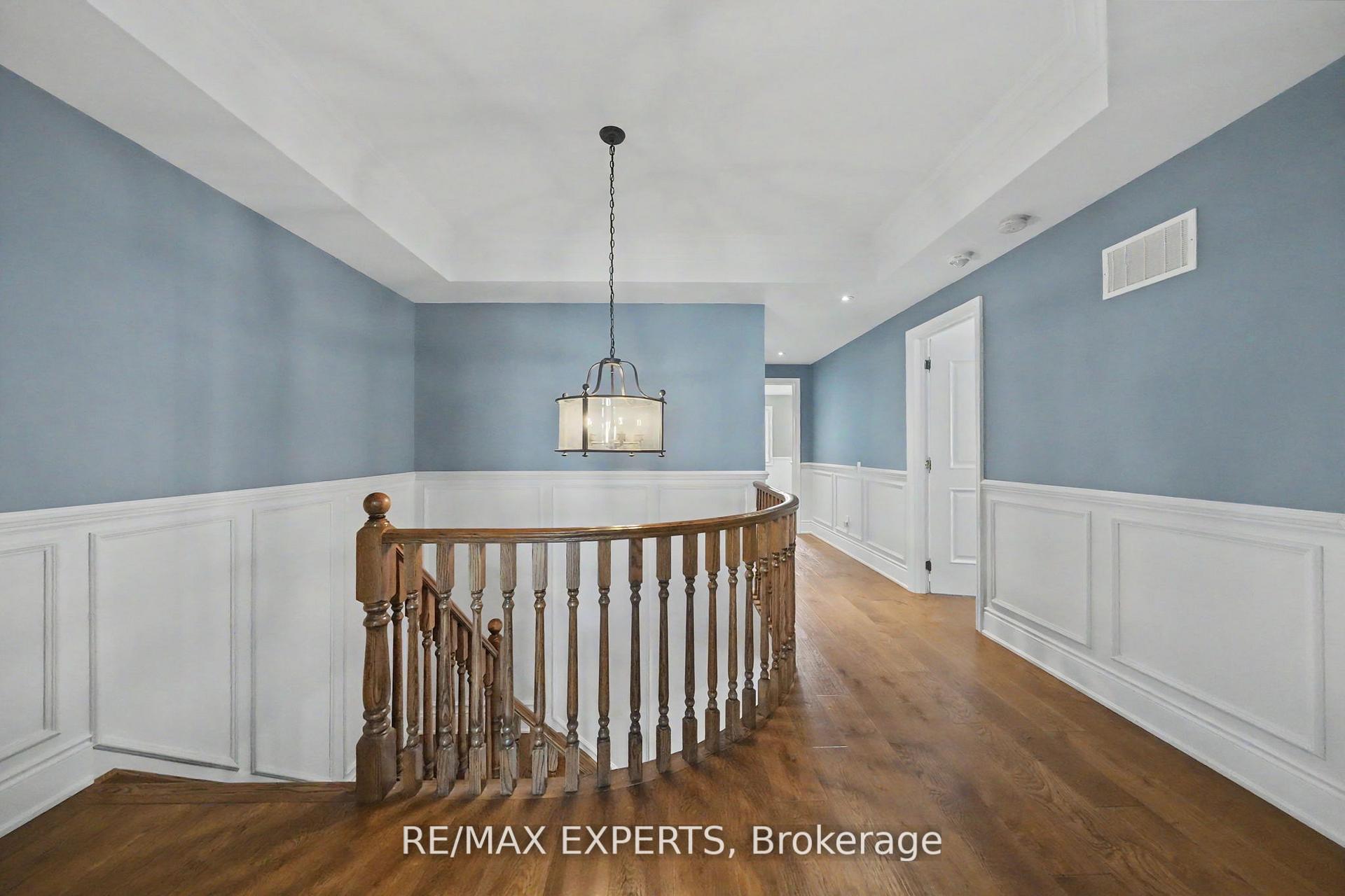 Photo 30 of 74 Dunrobin Crescent, Vaughan, Kleinburg — HOMEH