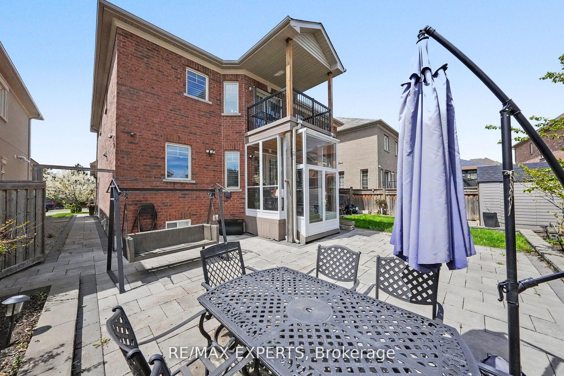 Photo 50 of 74 Dunrobin Crescent, Vaughan, Kleinburg — HOMEH