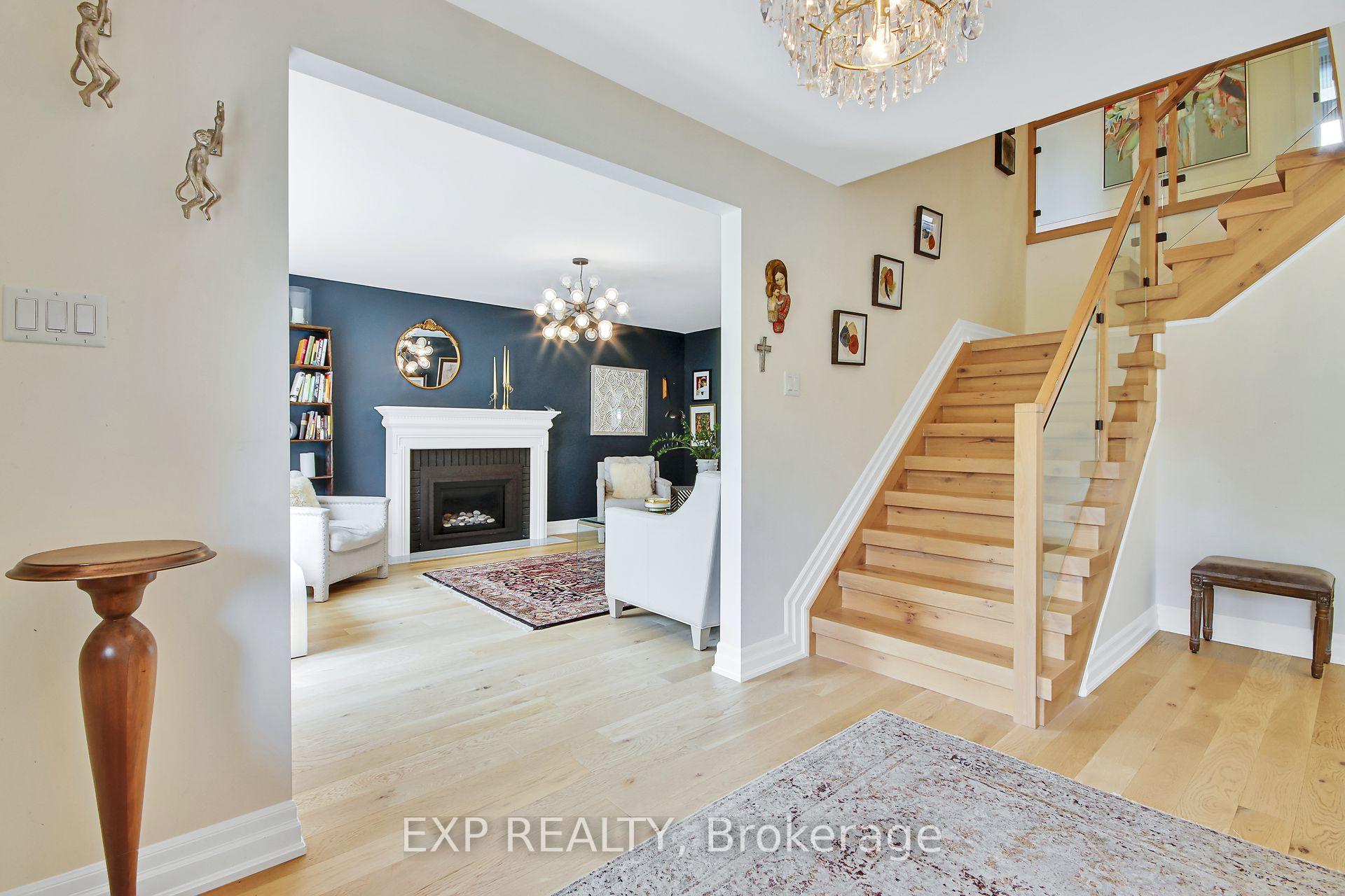 Photo 14 of 895 Dresden Crescent, Ottawa, Whitehaven — HOMEH