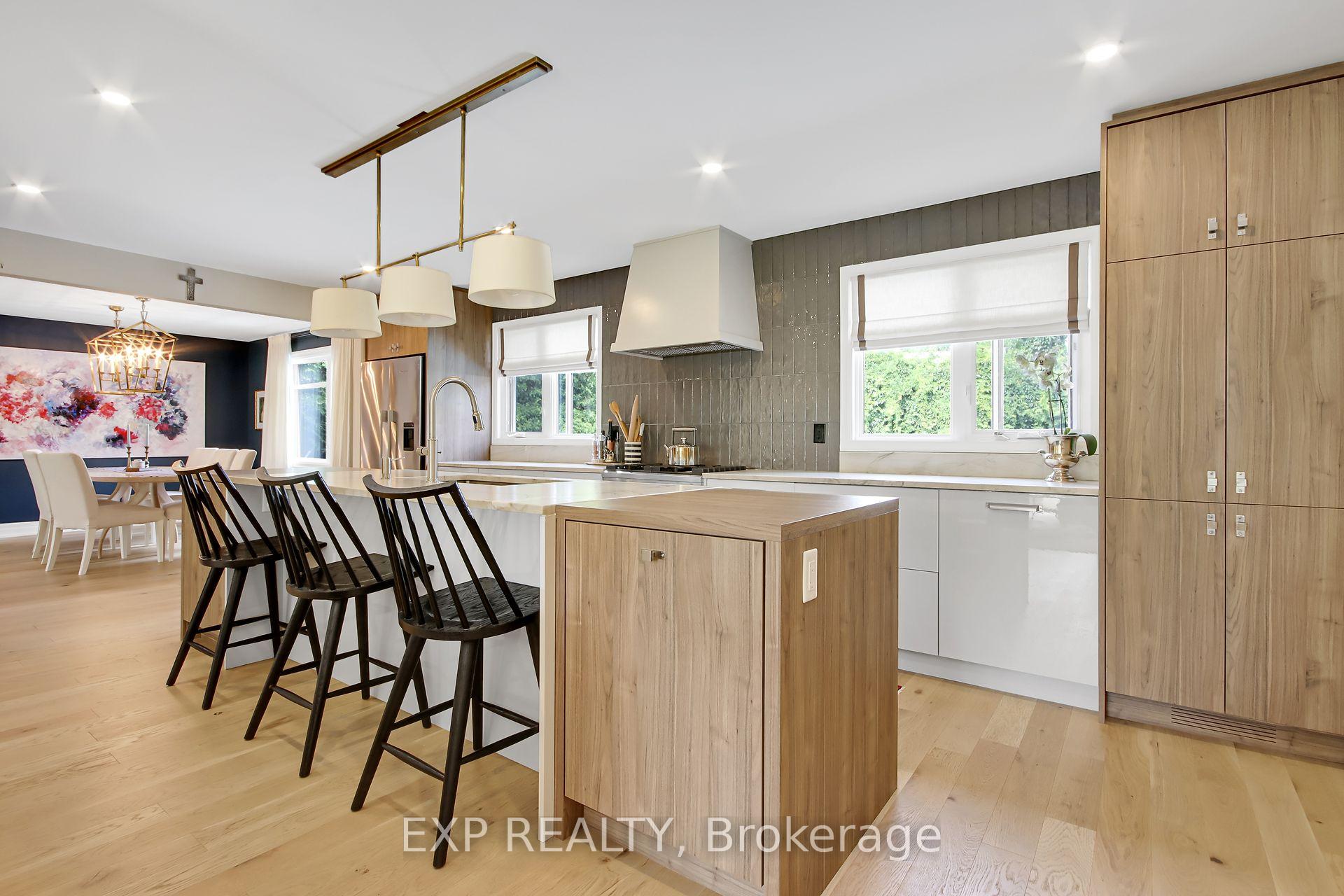 Photo 18 of 895 Dresden Crescent, Ottawa, Whitehaven — HOMEH