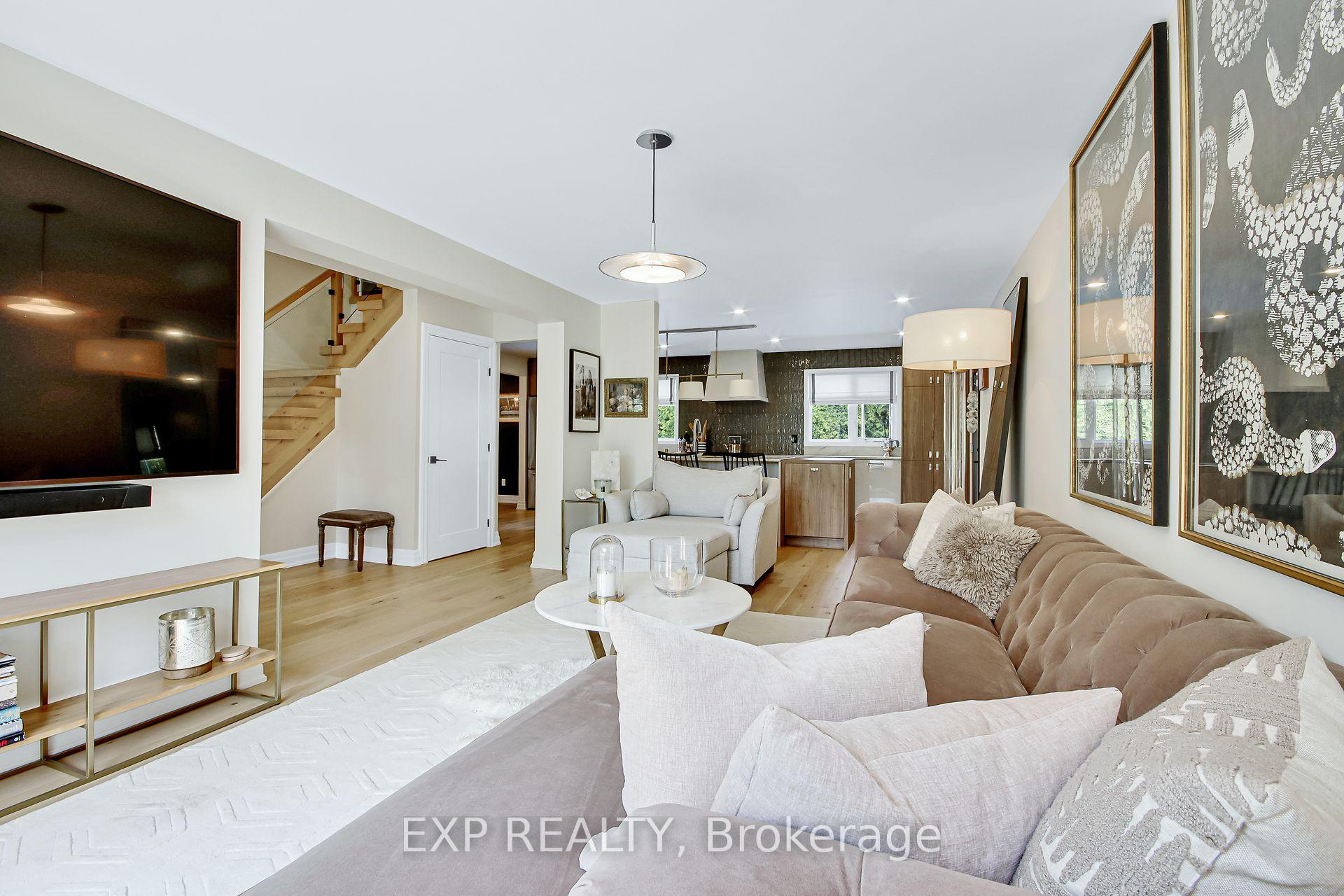 Photo 23 of 895 Dresden Crescent, Ottawa, Whitehaven — HOMEH