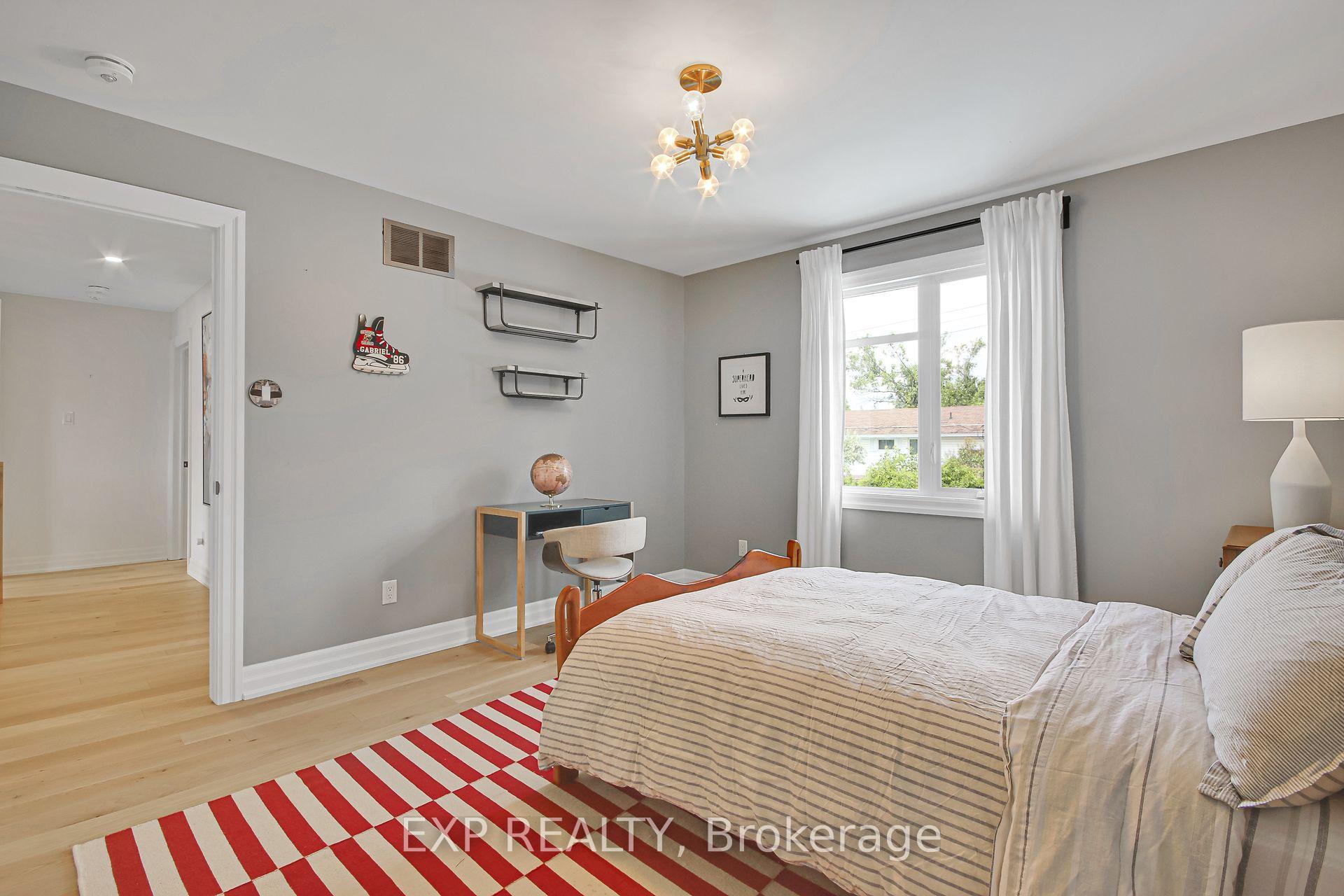Photo 25 of 895 Dresden Crescent, Ottawa, Whitehaven — HOMEH
