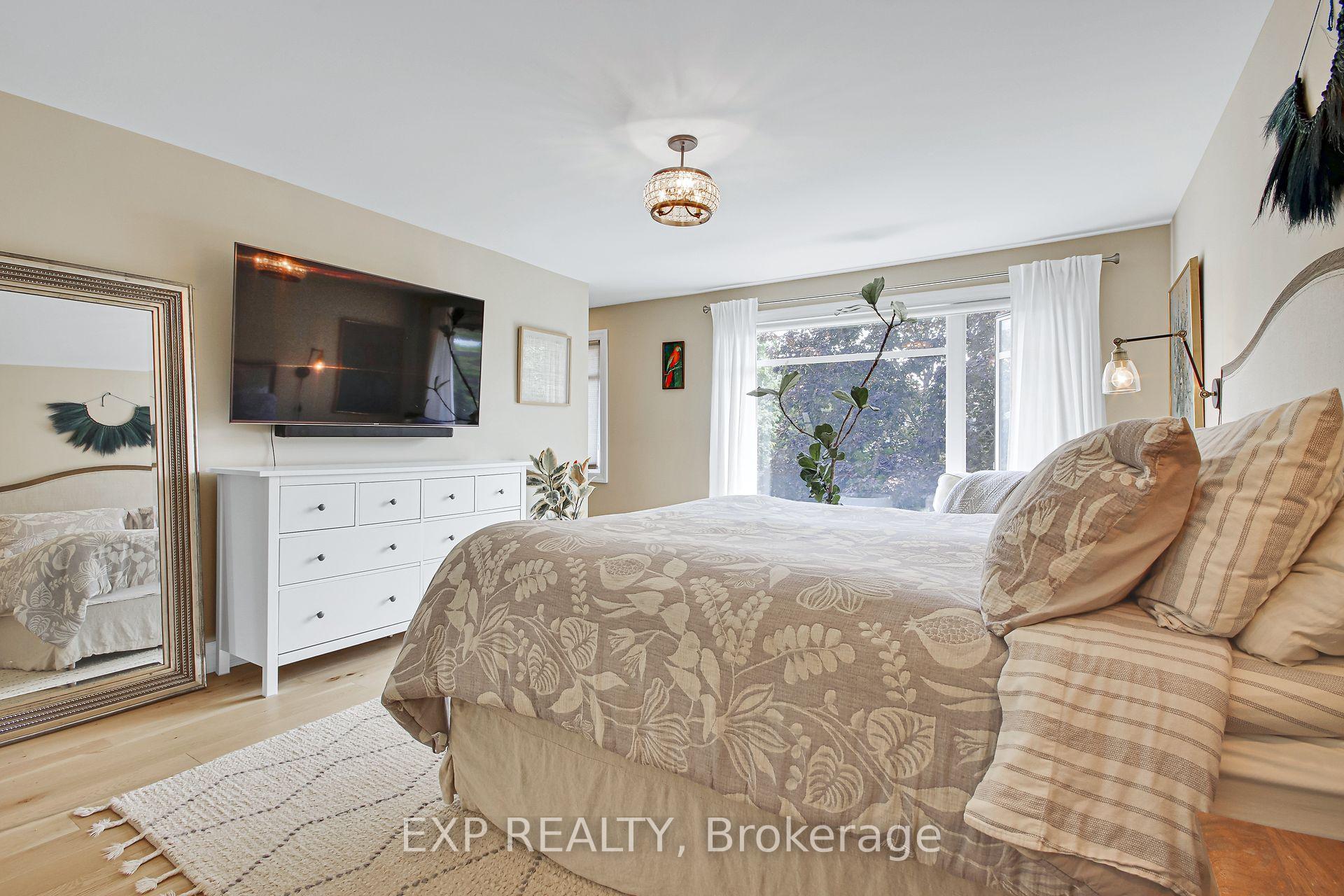 Photo 31 of 895 Dresden Crescent, Ottawa, Whitehaven — HOMEH