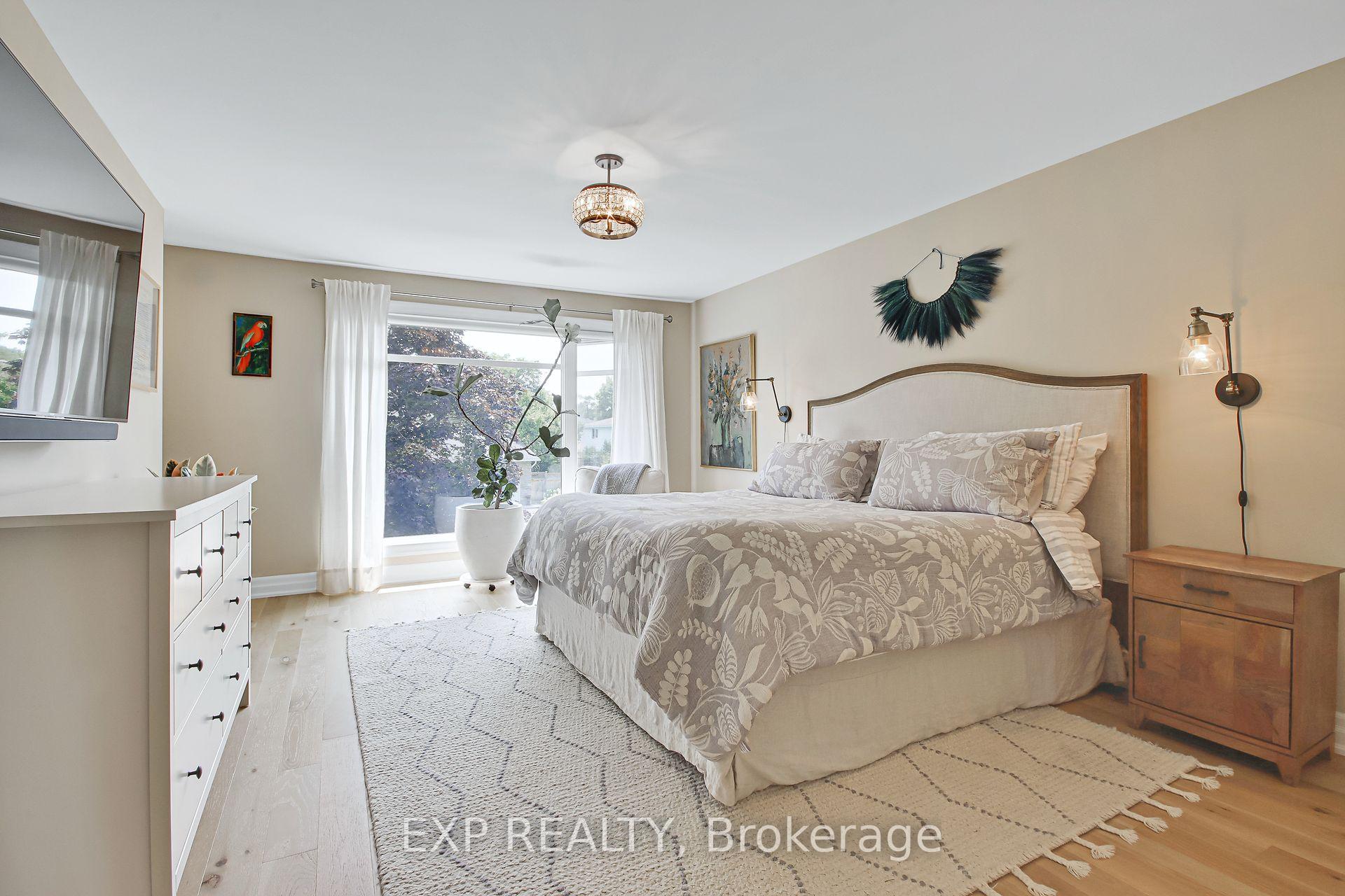 Photo 32 of 895 Dresden Crescent, Ottawa, Whitehaven — HOMEH