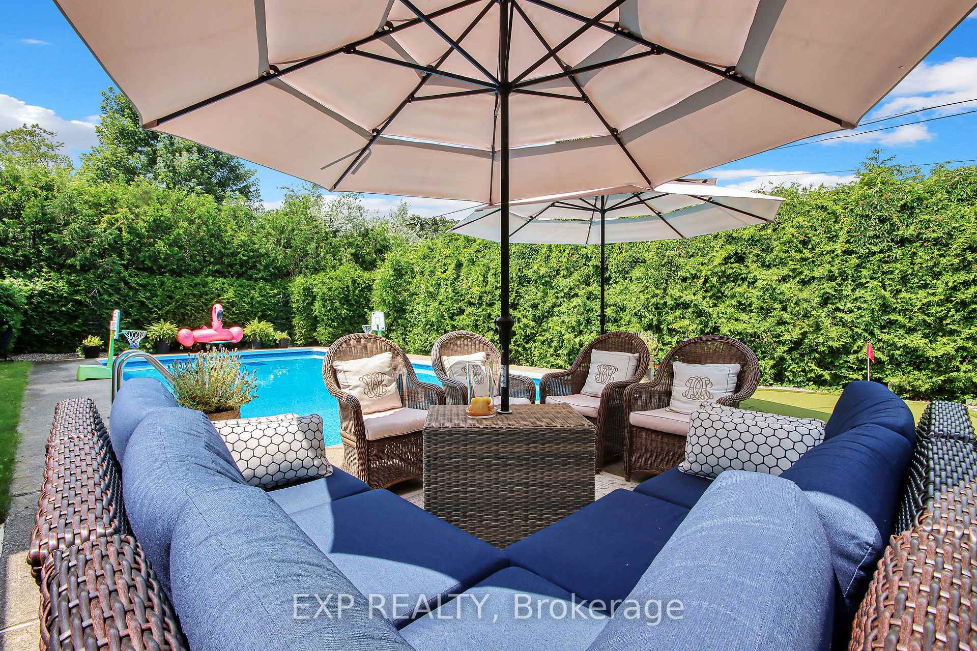 Photo 40 of 895 Dresden Crescent, Ottawa, Whitehaven — HOMEH