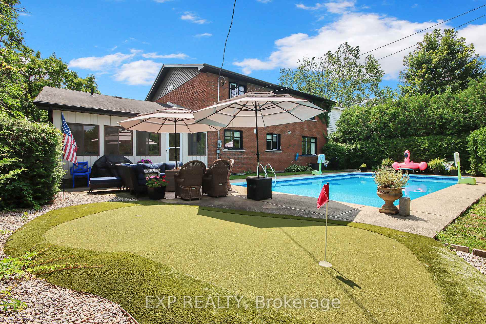 Photo 41 of 895 Dresden Crescent, Ottawa, Whitehaven — HOMEH