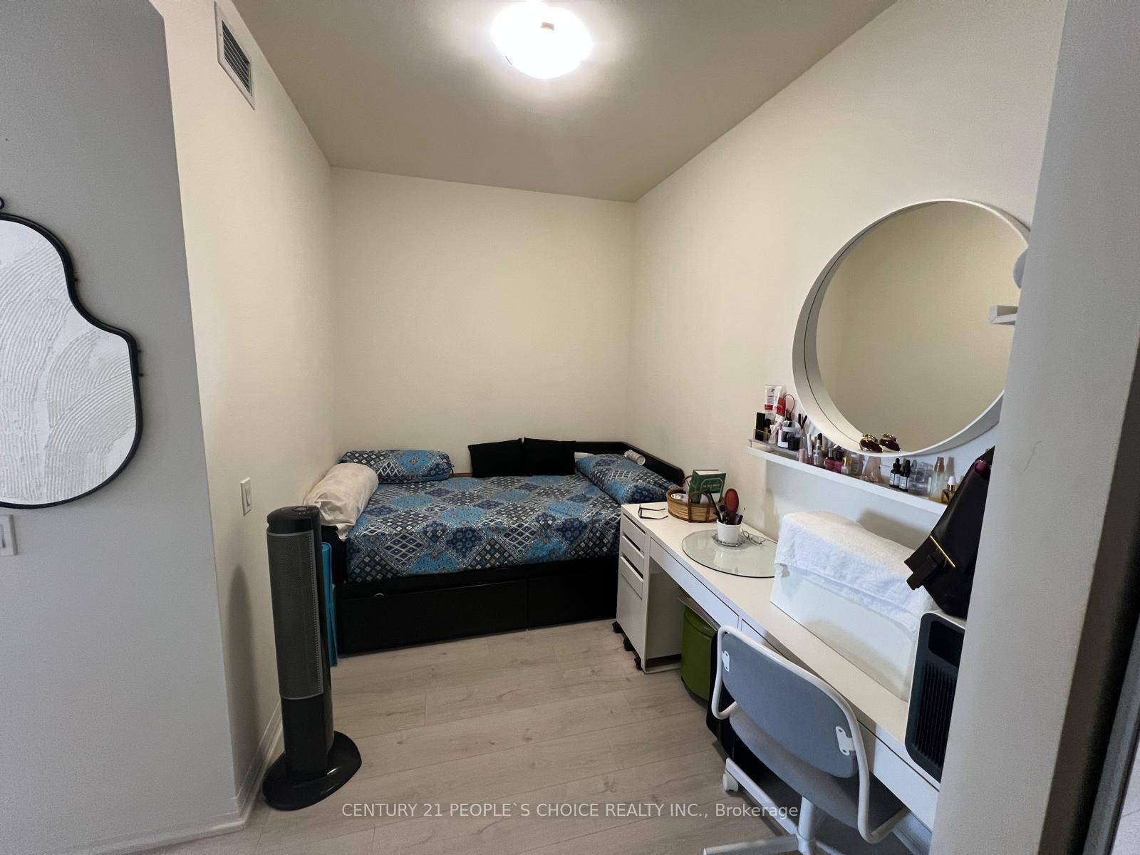 Photo 15 of Unit 925, 9000 Jane Street, Vaughan, Vellore Village — HOMEH