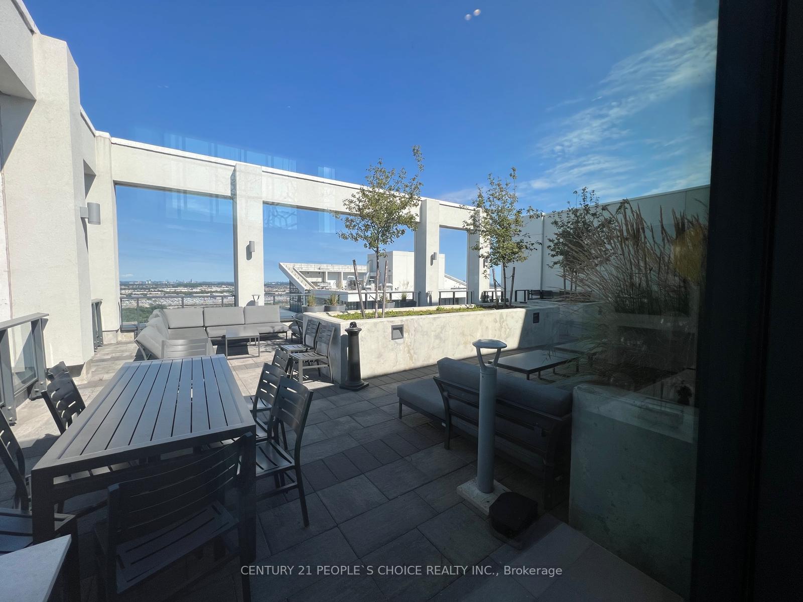 Photo 20 of Unit 925, 9000 Jane Street, Vaughan, Vellore Village — HOMEH