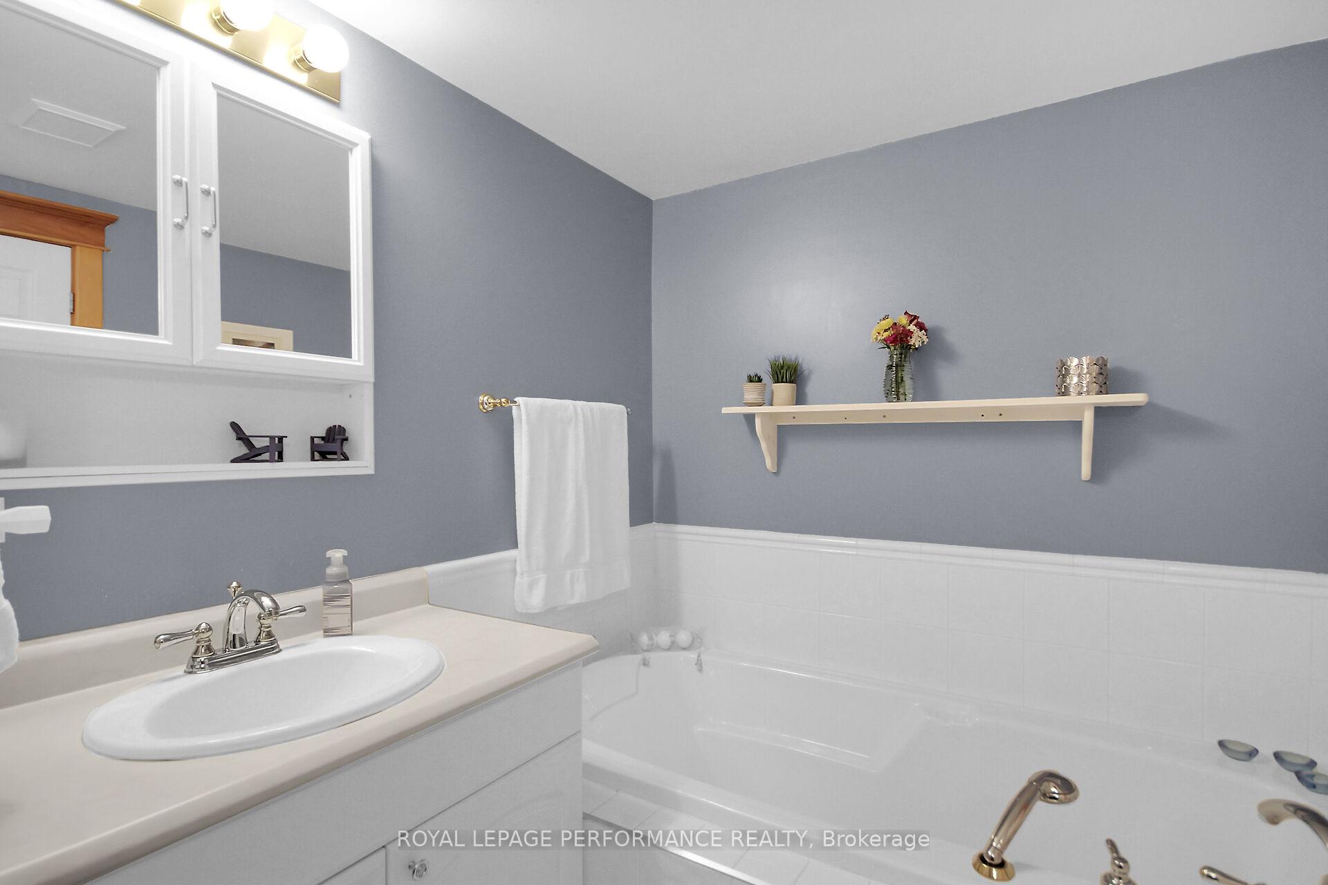 Photo 23 of 9374 Marvelville Road, Ottawa, Osgoode Twp (East) (Incl Kenmore) — HOMEH