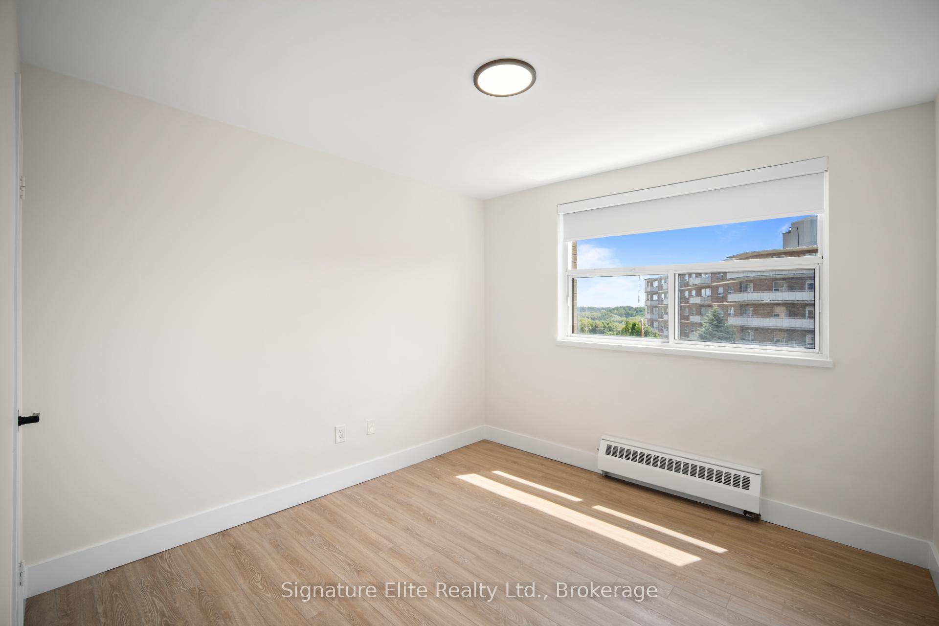 Photo 6 of Unit 407, 10 Fontenay Court, Etobicoke, Edenbridge-Humber Valley — HOMEH