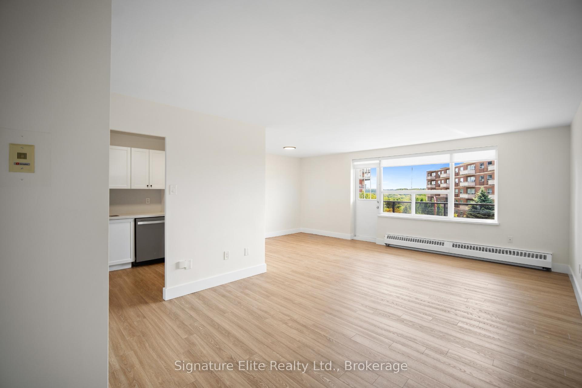 Photo 7 of Unit 407, 10 Fontenay Court, Etobicoke, Edenbridge-Humber Valley — HOMEH