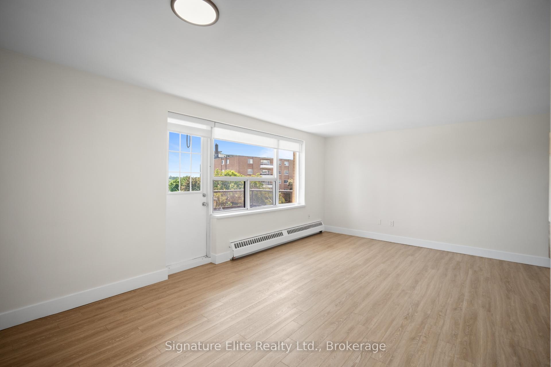 Photo 8 of Unit 407, 10 Fontenay Court, Etobicoke, Edenbridge-Humber Valley — HOMEH