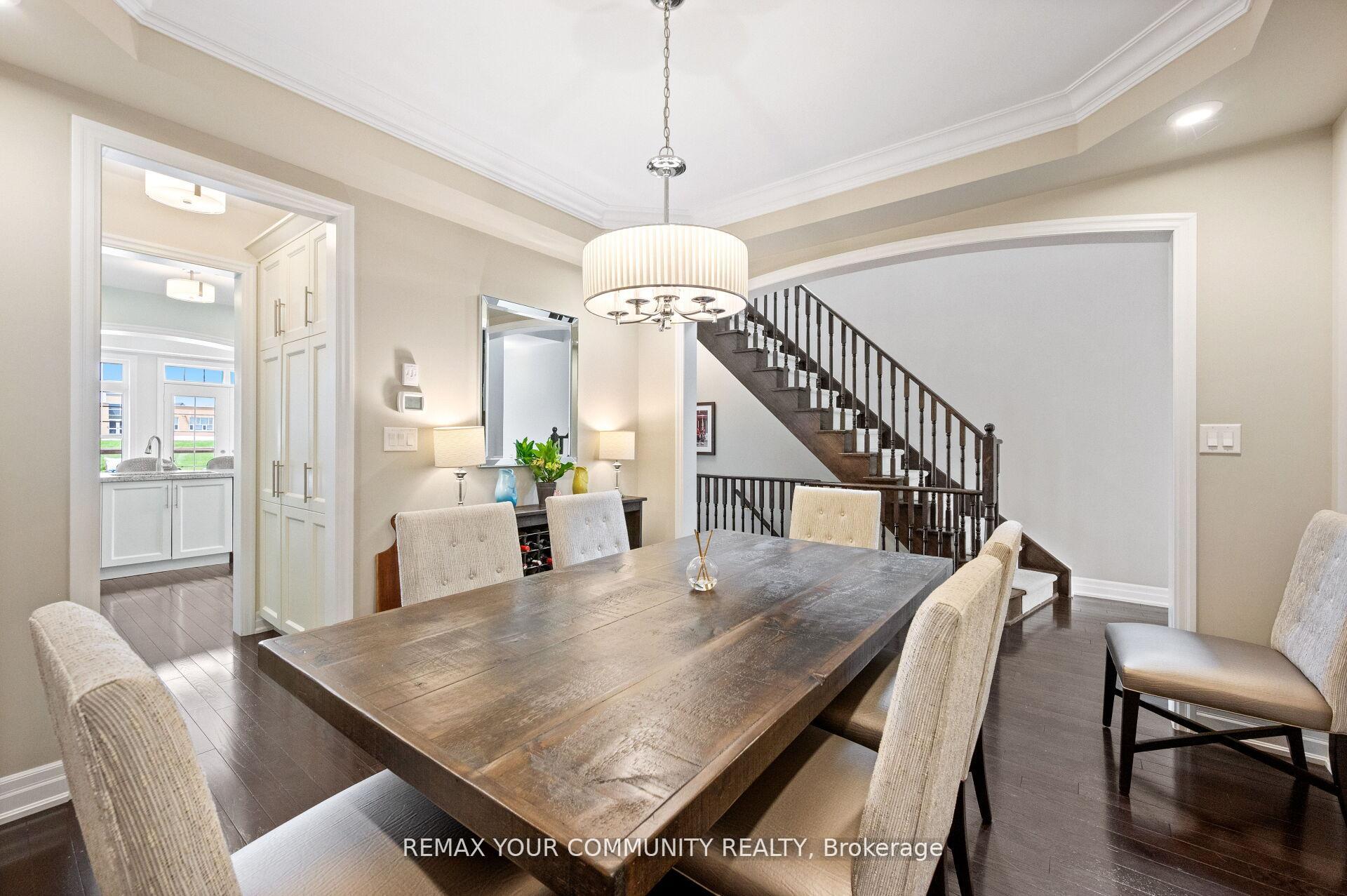 Photo 10 of 78 Alex Campbell Crescent, King, King City — HOMEH