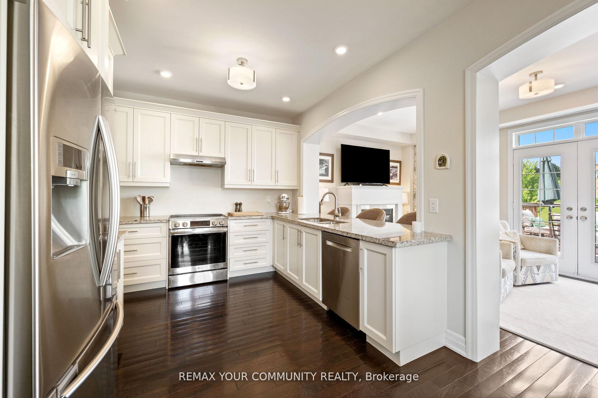 Photo 11 of 78 Alex Campbell Crescent, King, King City — HOMEH