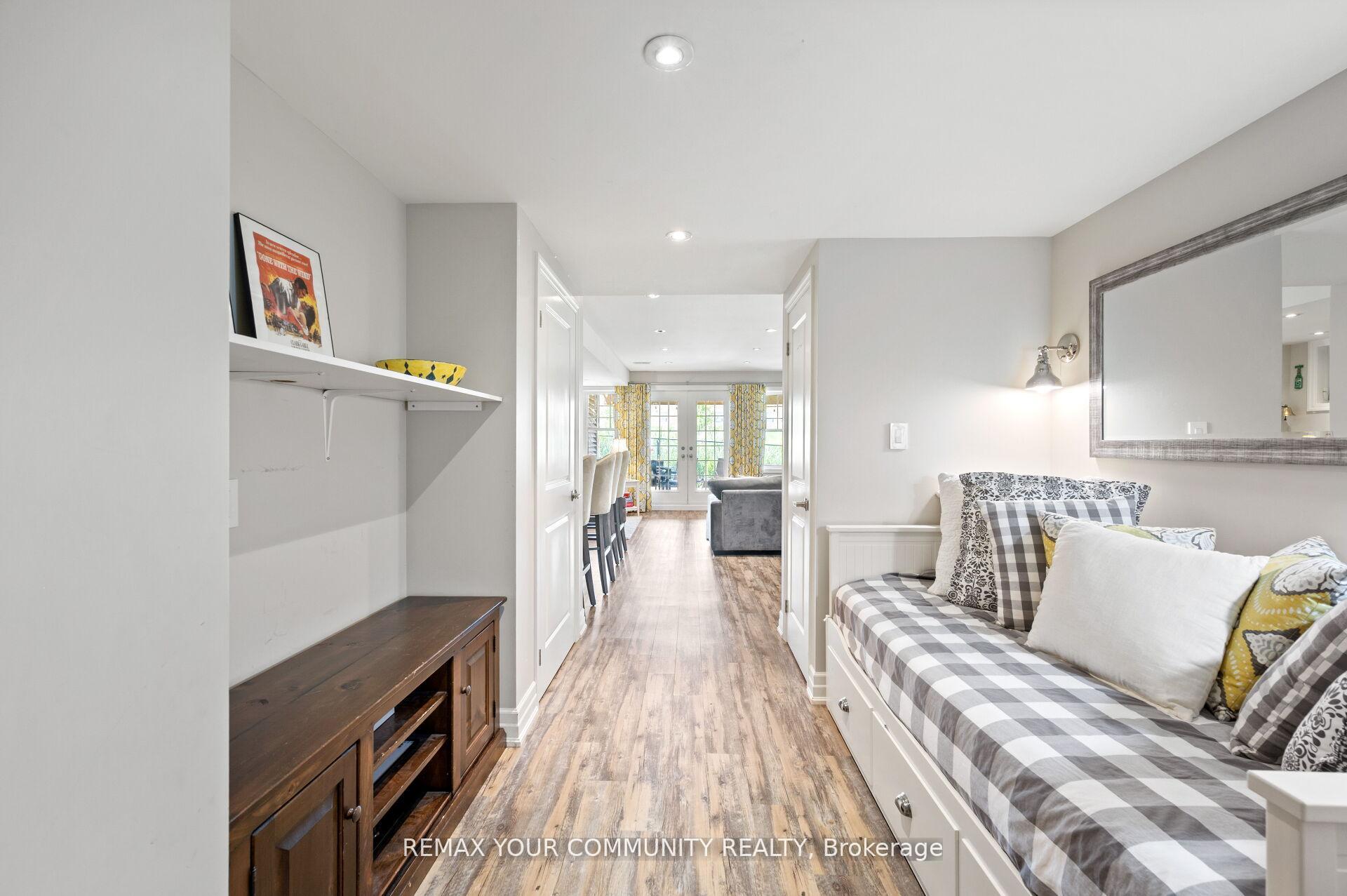 Photo 21 of 78 Alex Campbell Crescent, King, King City — HOMEH