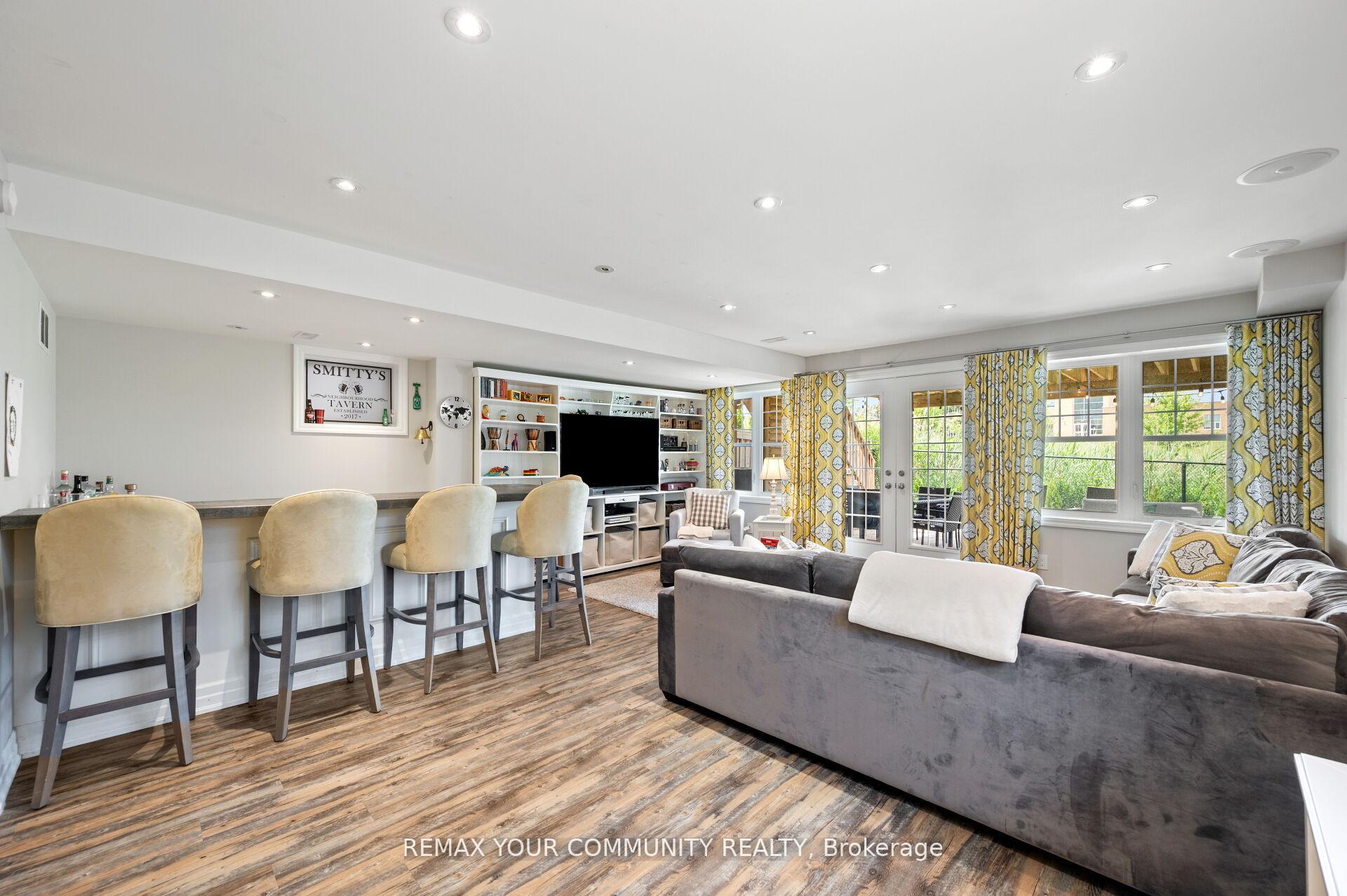 Photo 22 of 78 Alex Campbell Crescent, King, King City — HOMEH