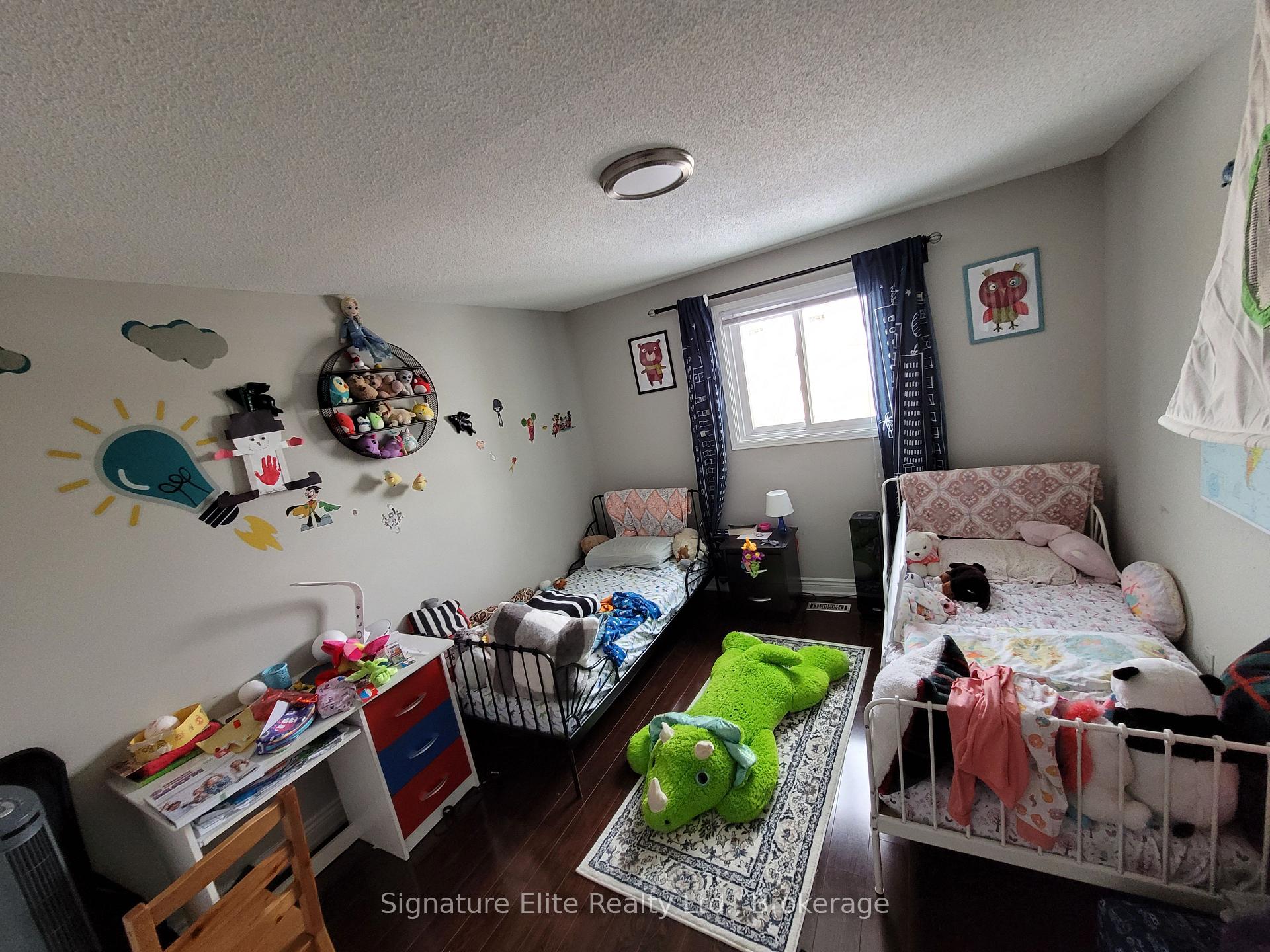 Photo 12 of Unit Main & Upper, 1554 Stillriver Crescent, Mississauga, East Credit — HOMEH