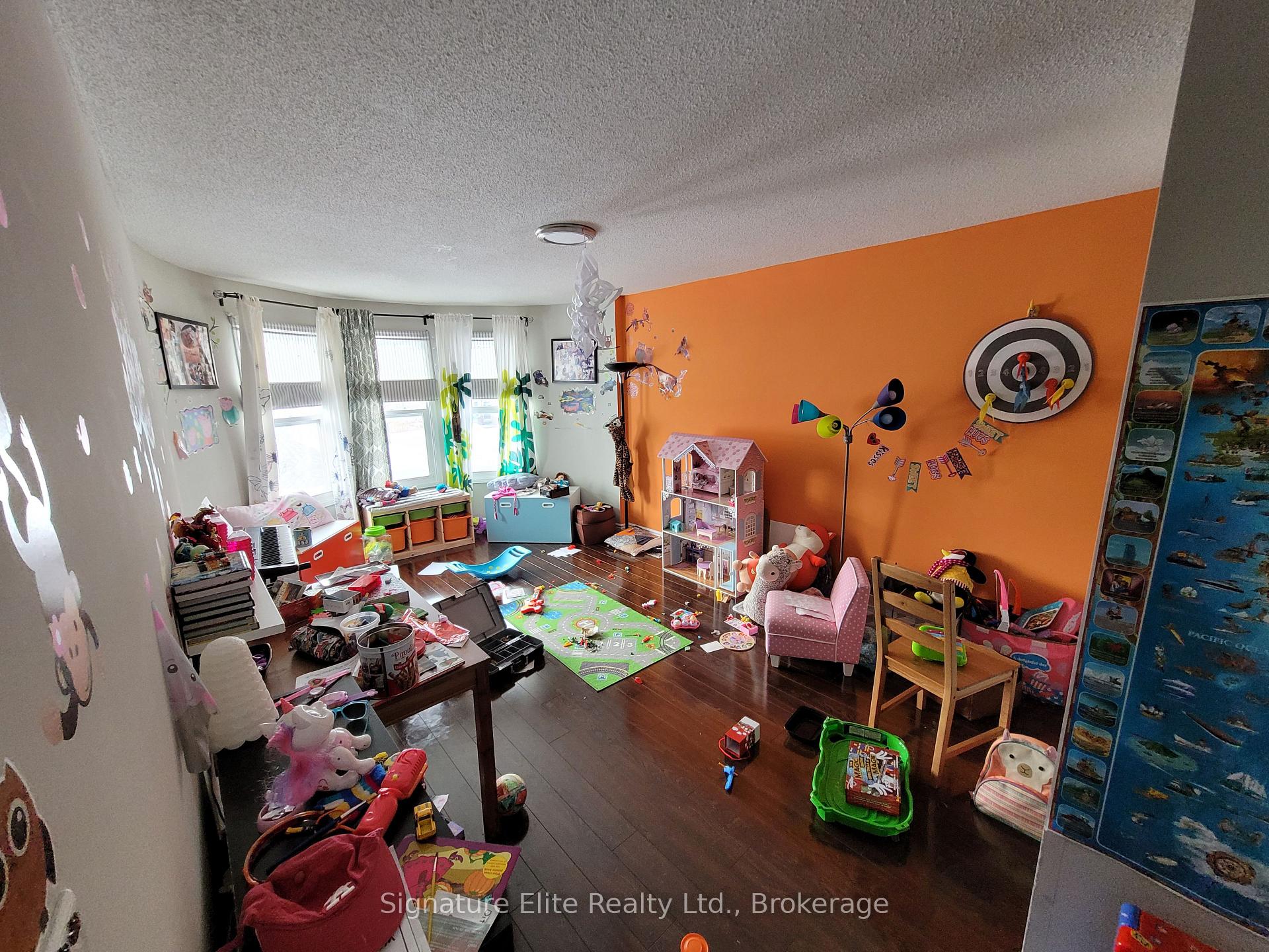 Photo 13 of Unit Main & Upper, 1554 Stillriver Crescent, Mississauga, East Credit — HOMEH