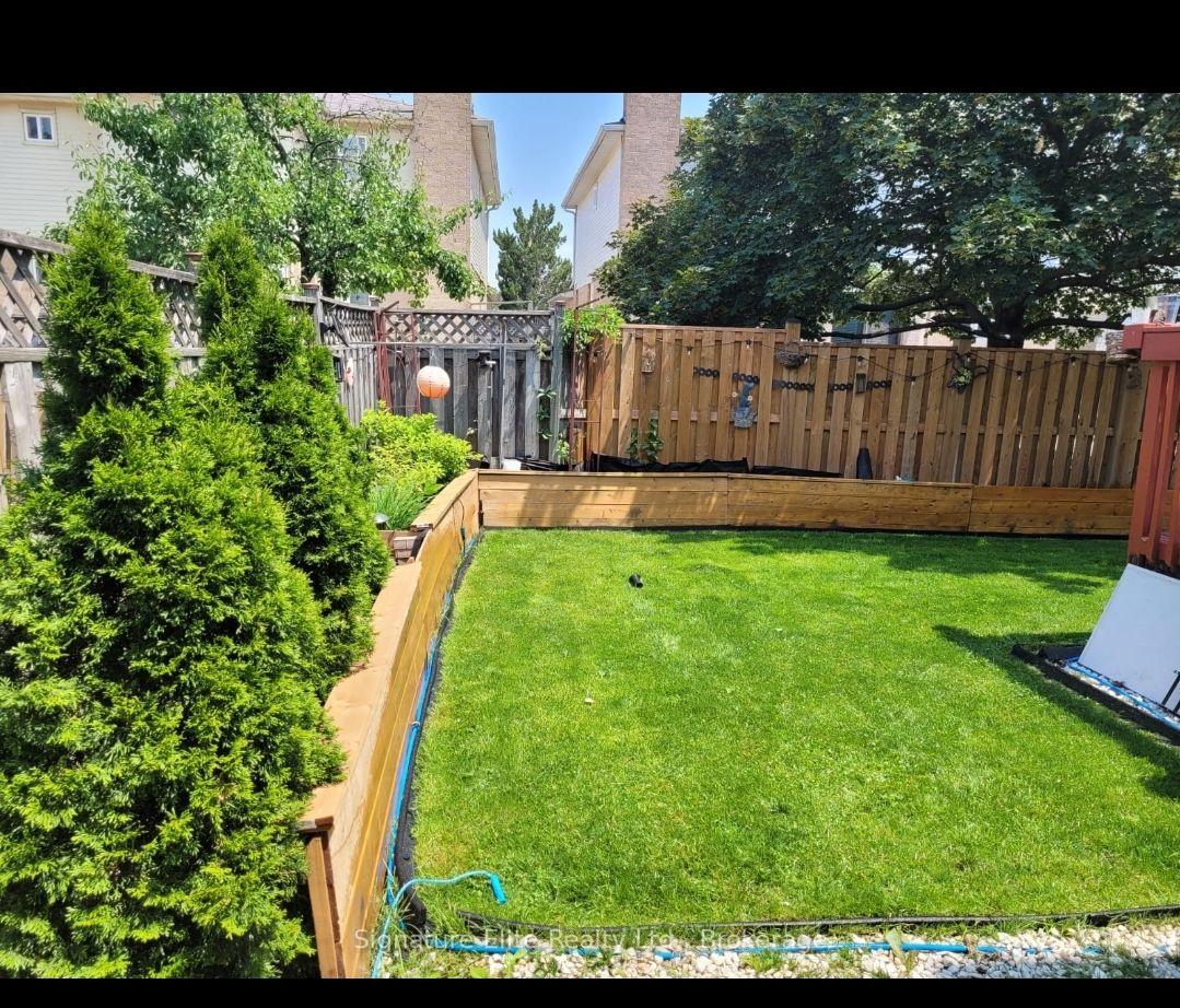 Photo 18 of Unit Main & Upper, 1554 Stillriver Crescent, Mississauga, East Credit — HOMEH