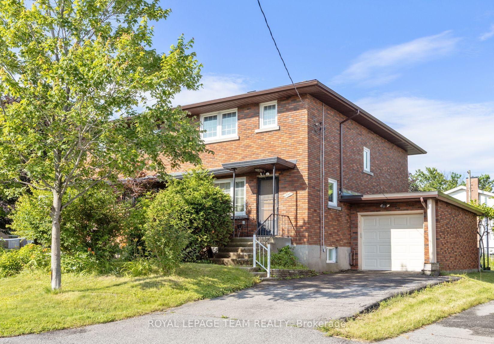 Photo of 1020 Riddell Avenue S