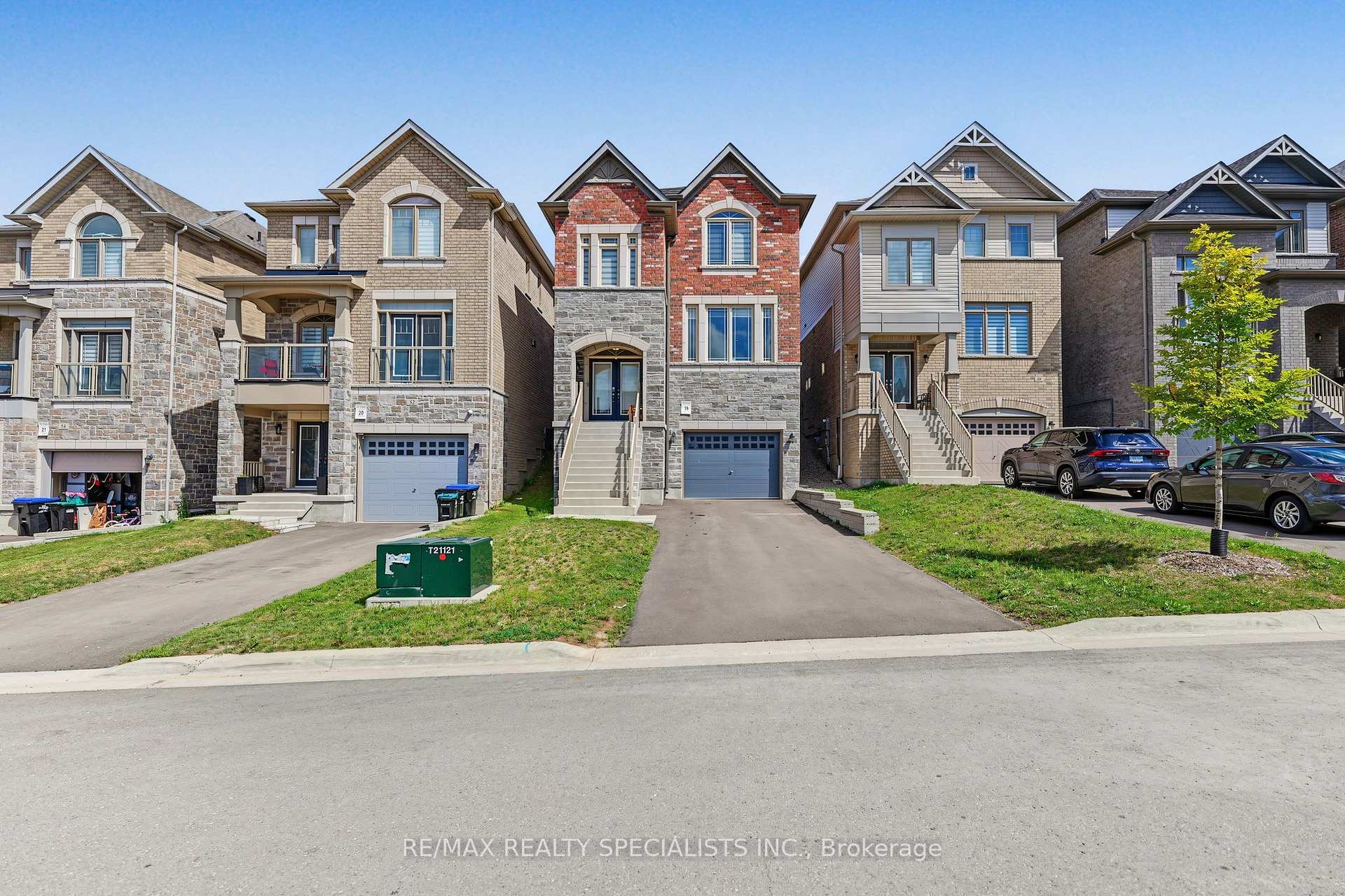 Photo 2 of 50 Janes Crescent, New Tecumseth, Rural New Tecumseth — HOMEH