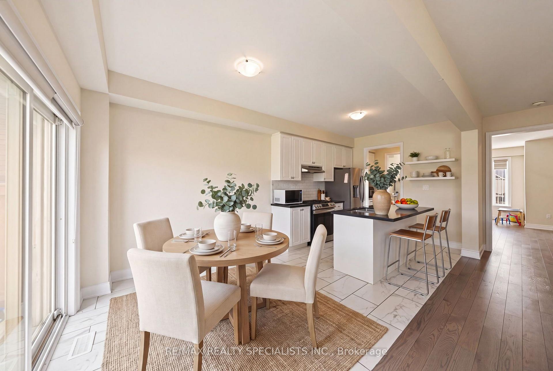 Photo 13 of 50 Janes Crescent, New Tecumseth, Rural New Tecumseth — HOMEH