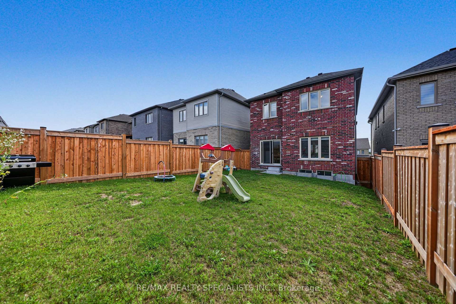Photo 43 of 50 Janes Crescent, New Tecumseth, Rural New Tecumseth — HOMEH