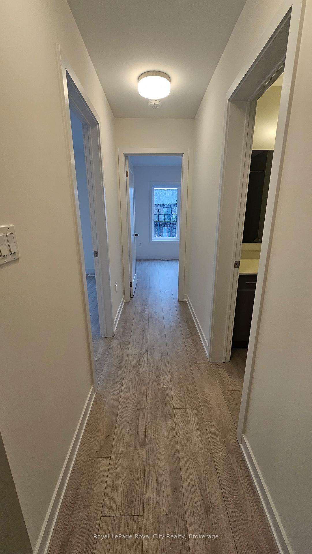 Photo 12 of Unit 70, 42 Lowes Road W, Guelph, Clairfields/Hanlon Business Park — HOMEH