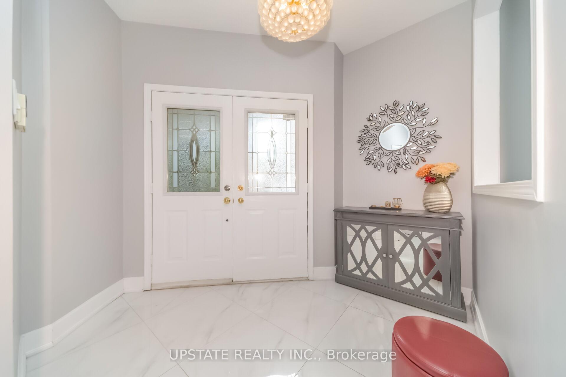 Photo 6 of 6445 Valiant Heights, Mississauga, Meadowvale Village — HOMEH