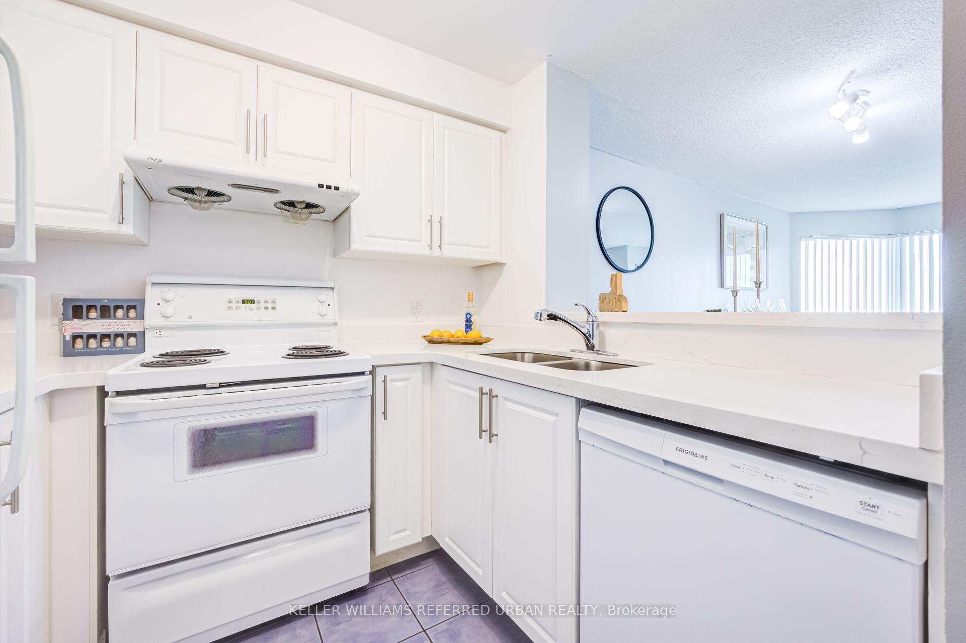 Photo 11 of Unit 1908, 11 Lee Centre Drive, Scarborough, Woburn — HOMEH