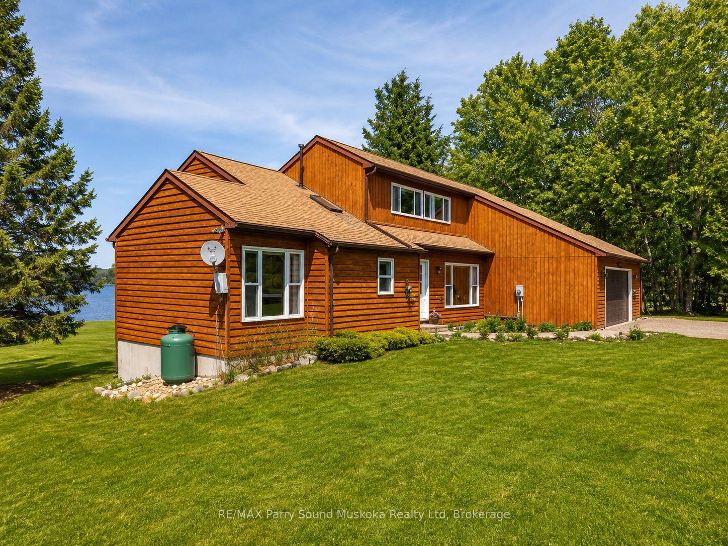 Photo 5 of 258 Lakeside Trail, Magnetawan — HOMEH